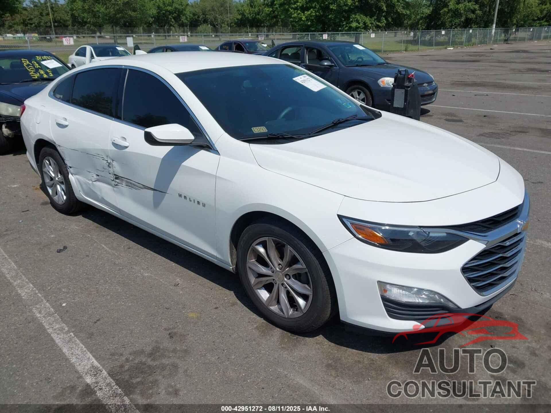 CHEVROLET MALIBU 2020 - 1G1ZD5ST7LF050727