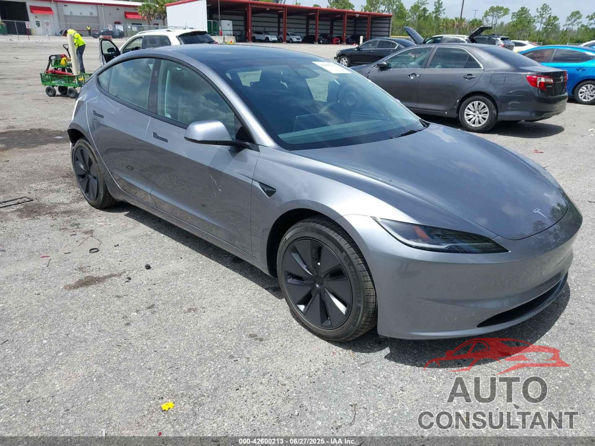TESLA MODEL 3 2025 - 5YJ3E1EA6SF035121