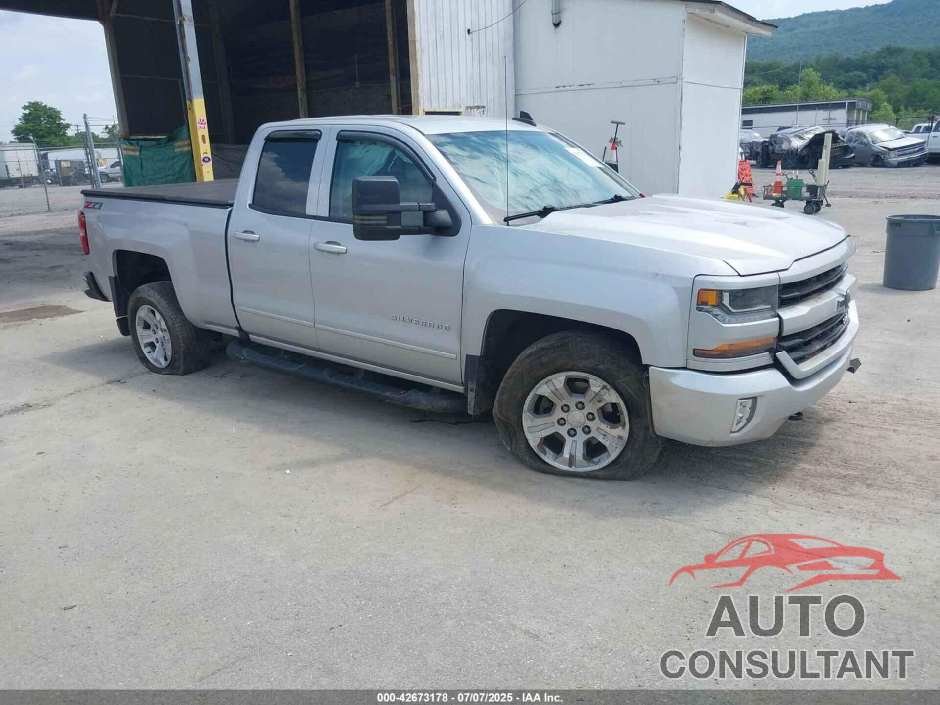 CHEVROLET SILVERADO 1500 2018 - 2GCVKRECXJ1106114