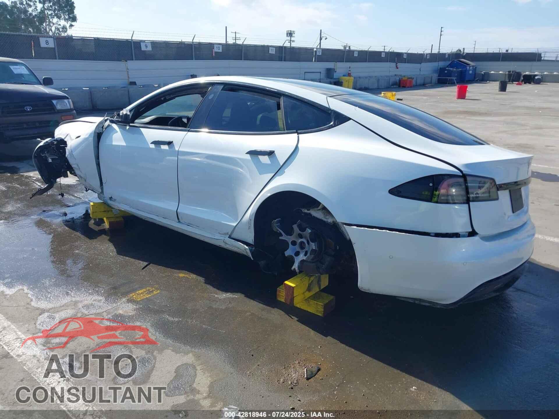 TESLA MODEL S 2022 - 5YJSA1E5XNF483988