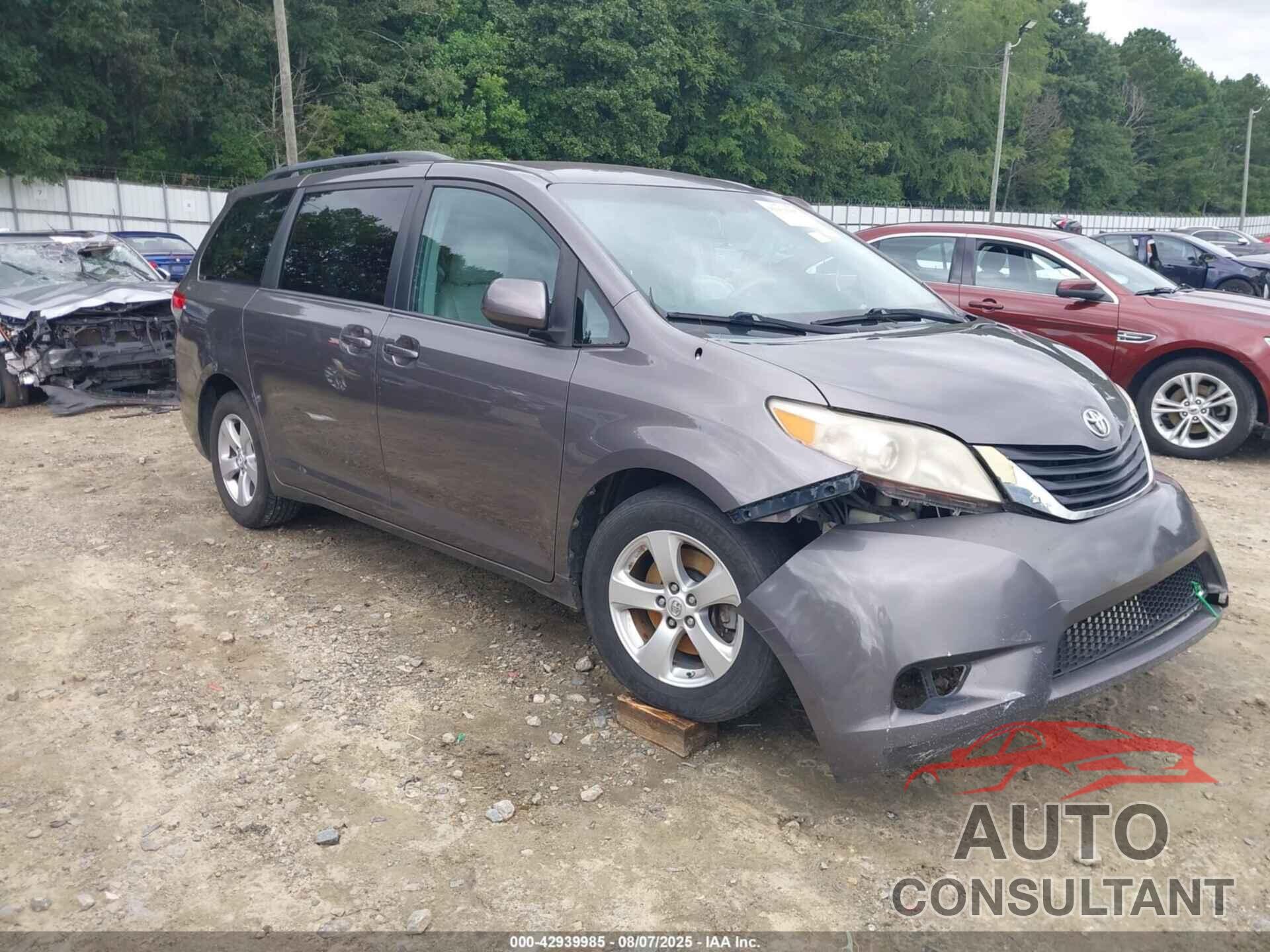 TOYOTA SIENNA 2013 - 5TDKK3DC2DS340181