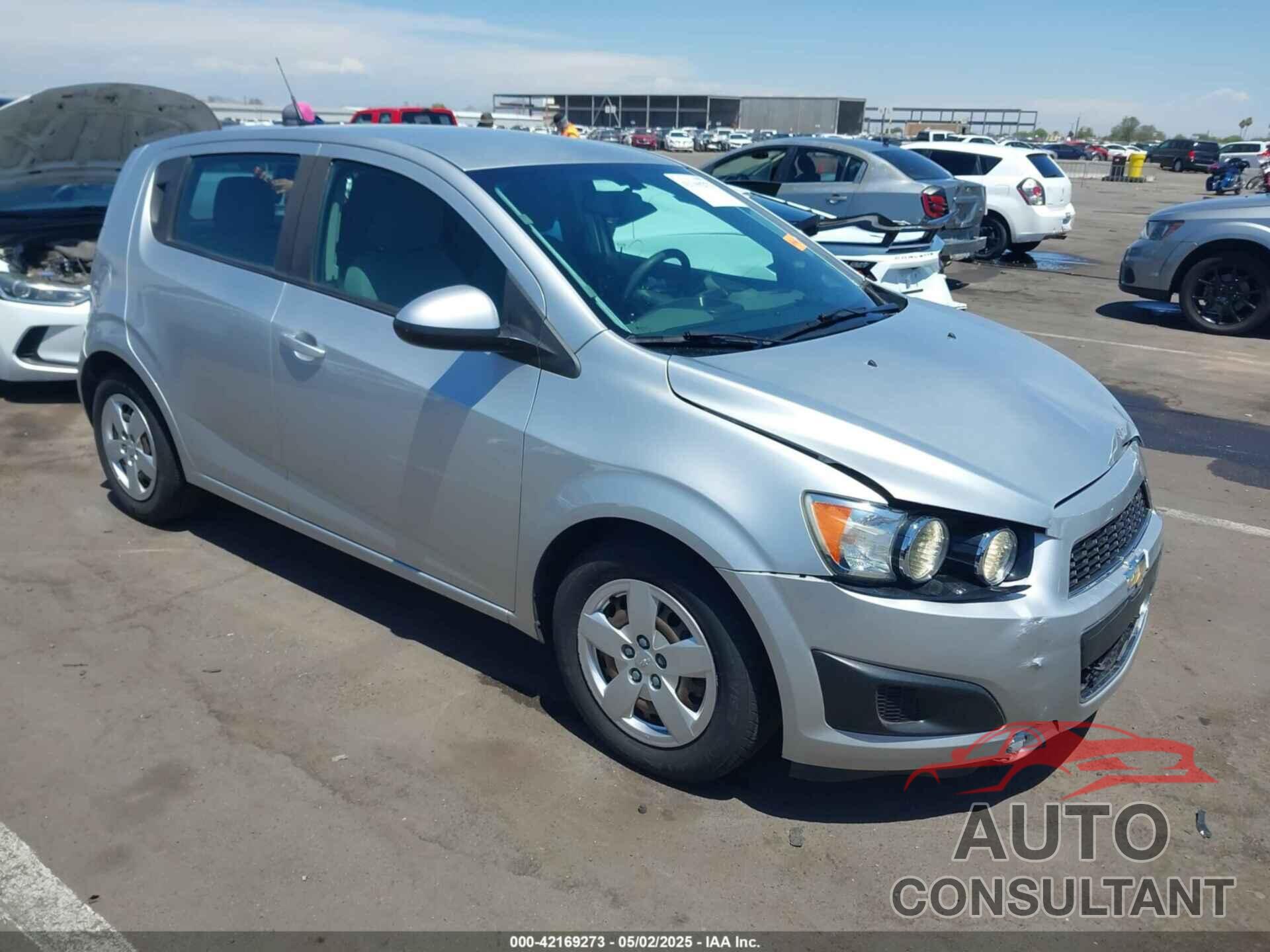 CHEVROLET SONIC 2014 - 1G1JA6SH1E4135729