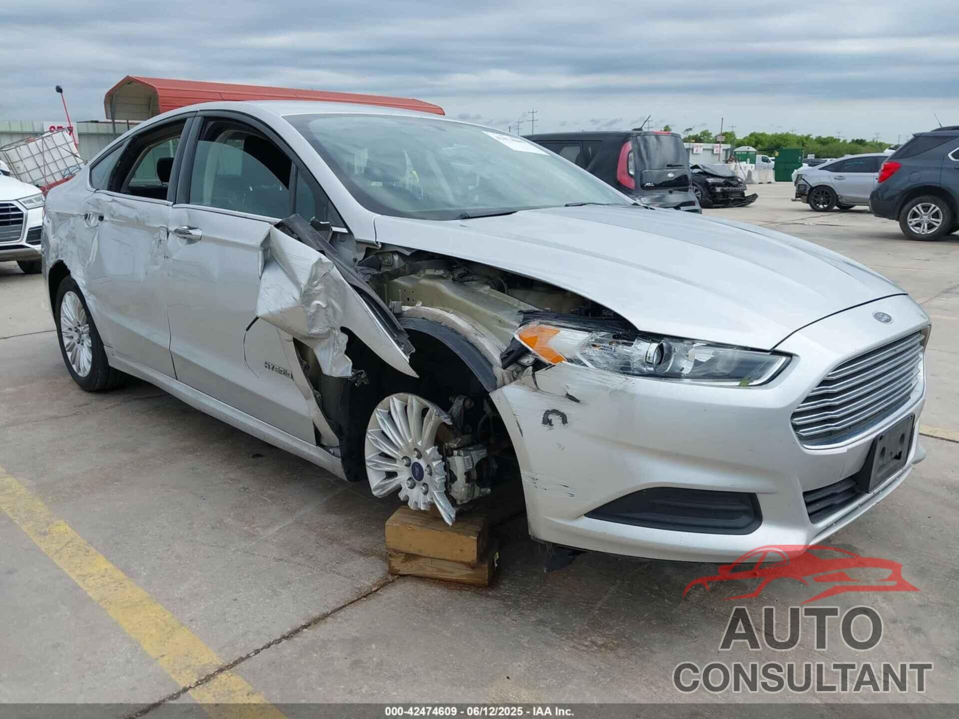 FORD FUSION HYBRID 2016 - 3FA6P0LU8GR387319
