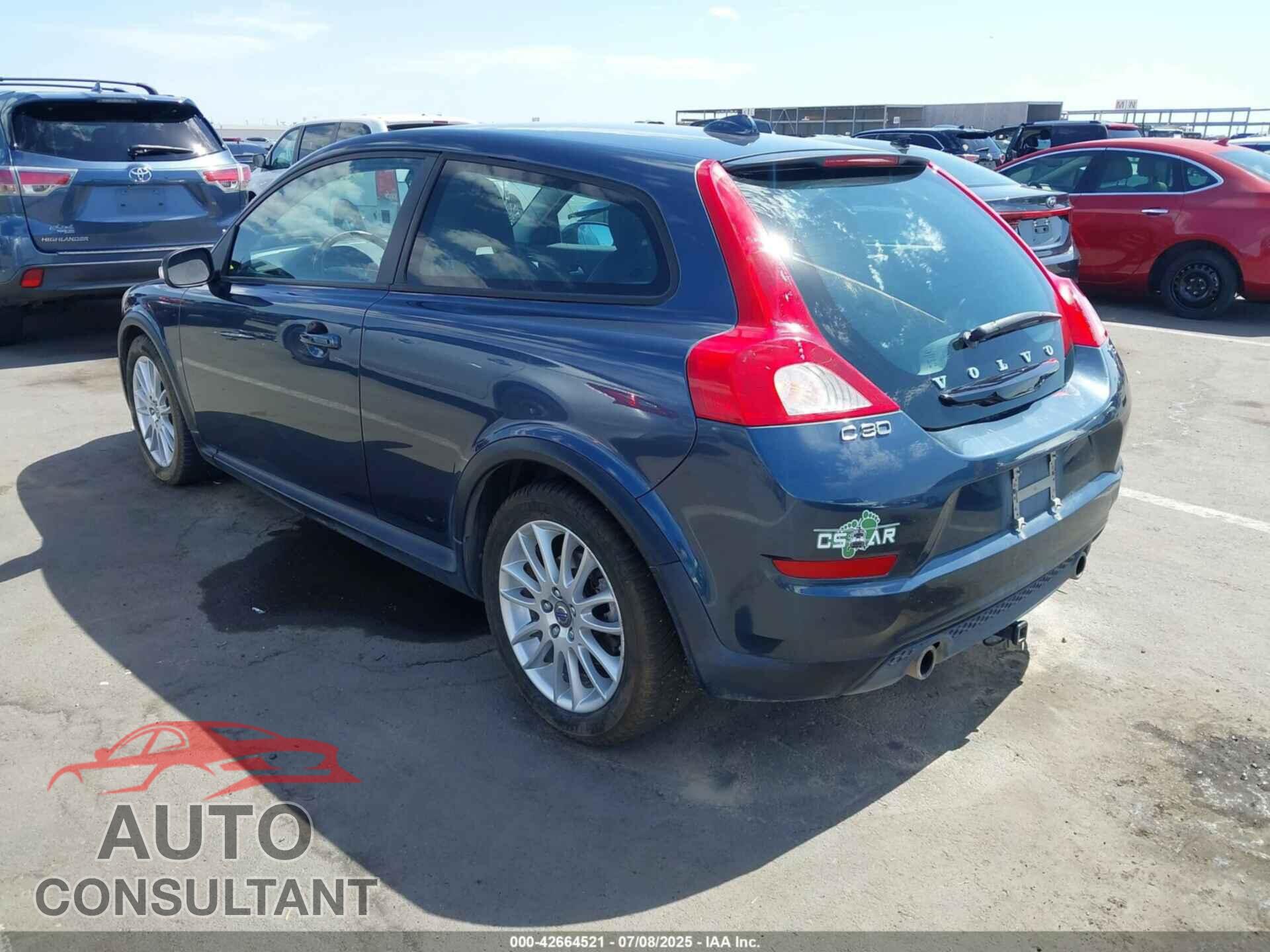 VOLVO C30 2011 - YV1672MK2B2236664