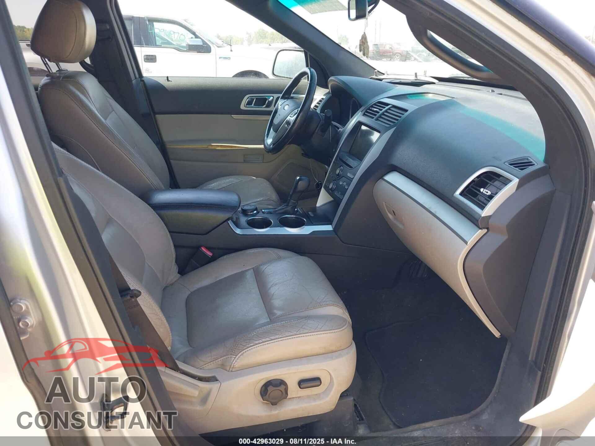 FORD EXPLORER 2011 - 1FMHK8D87BGA38018