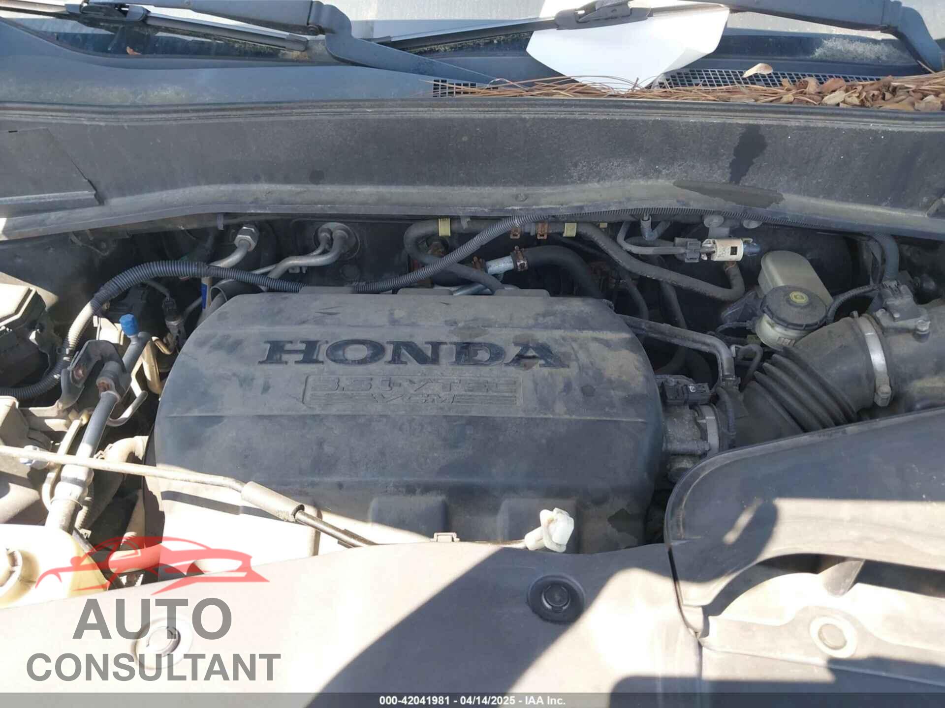 HONDA PILOT 2011 - 5FNYF3H50BB001981