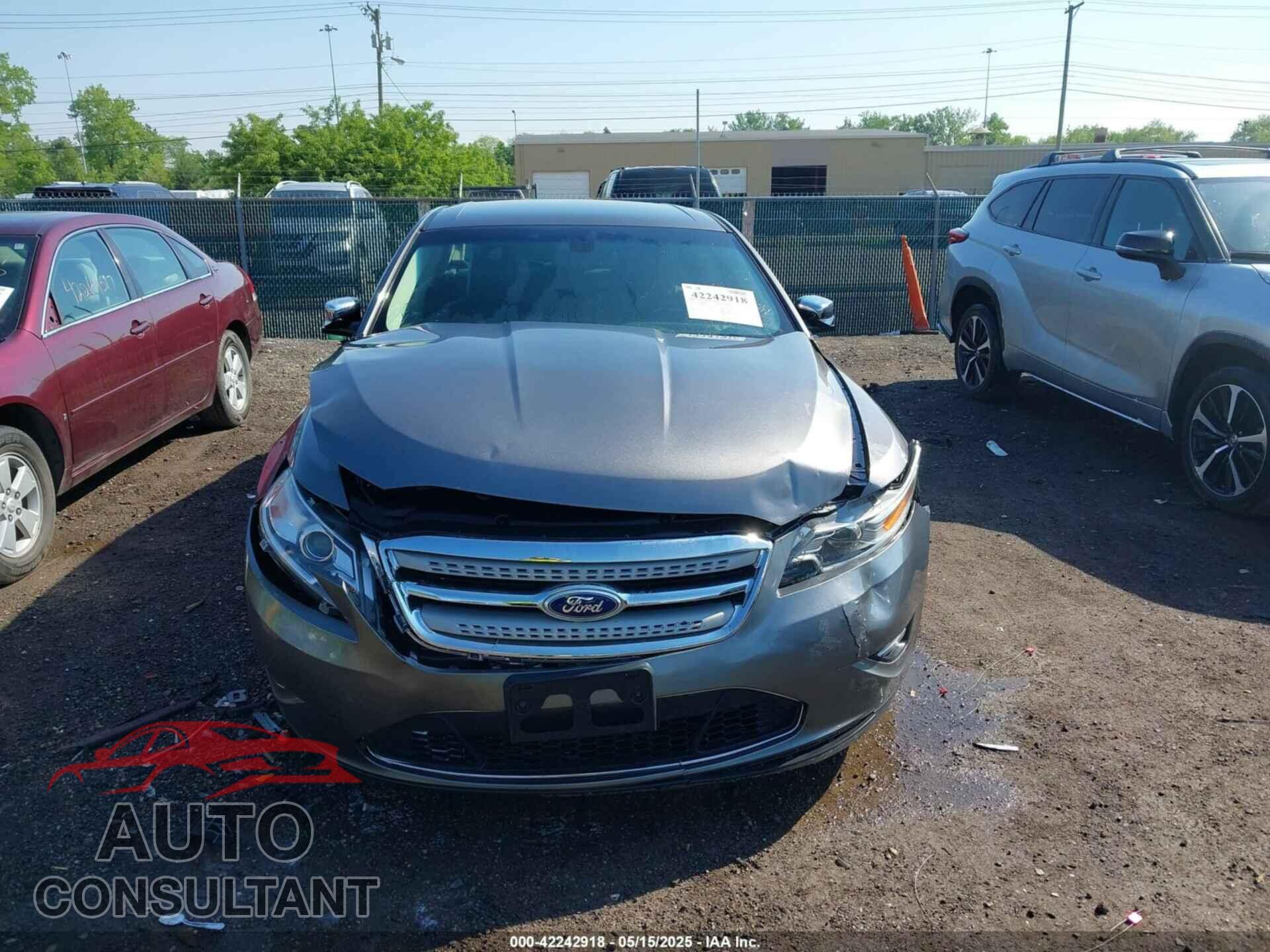 FORD TAURUS 2011 - 1FAHP2FW5BG129129