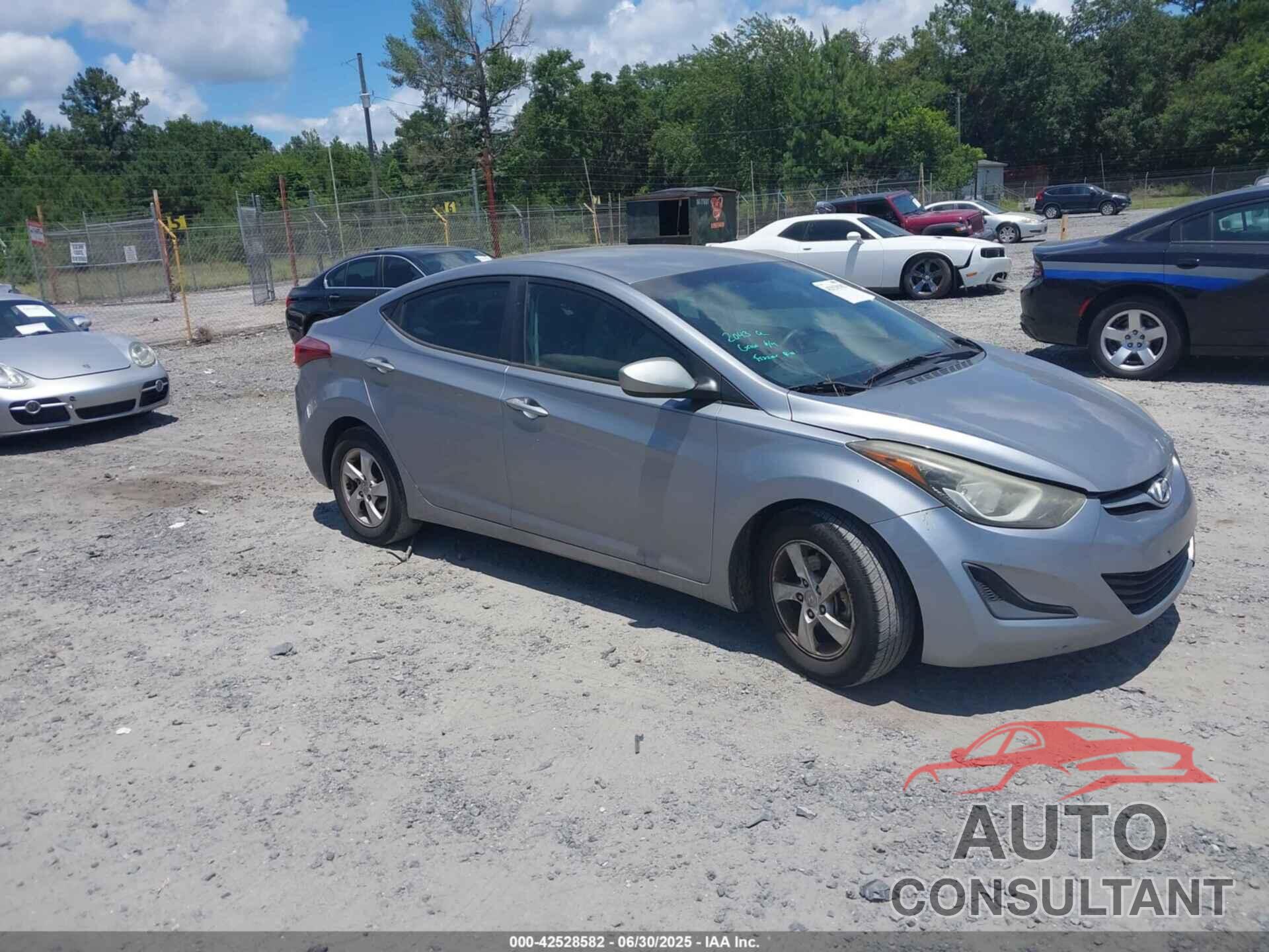 HYUNDAI ELANTRA 2015 - 5NPDH4AE3FH647113