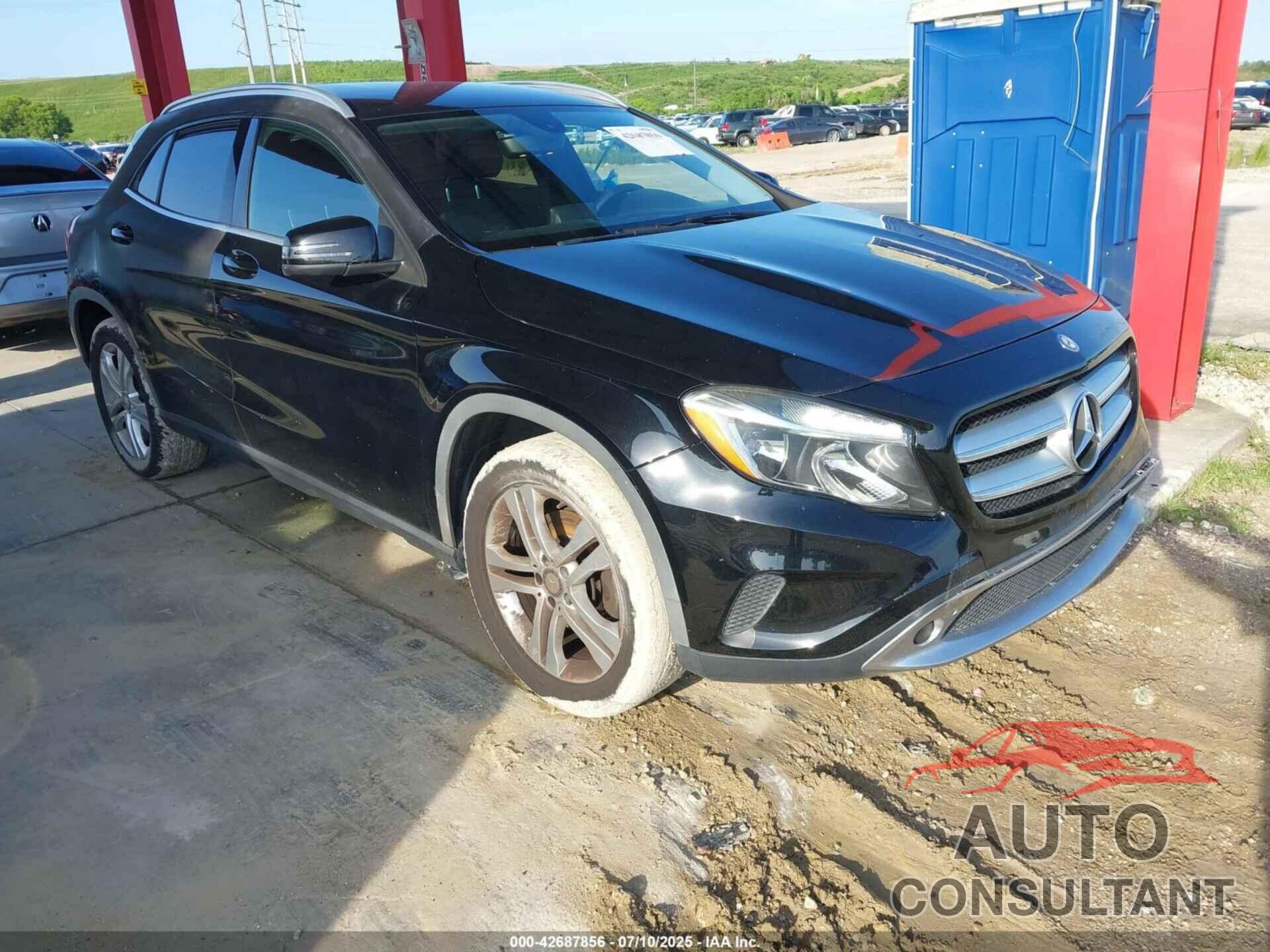 MERCEDES-BENZ GLA 250 2015 - WDCTG4GB7FJ033114