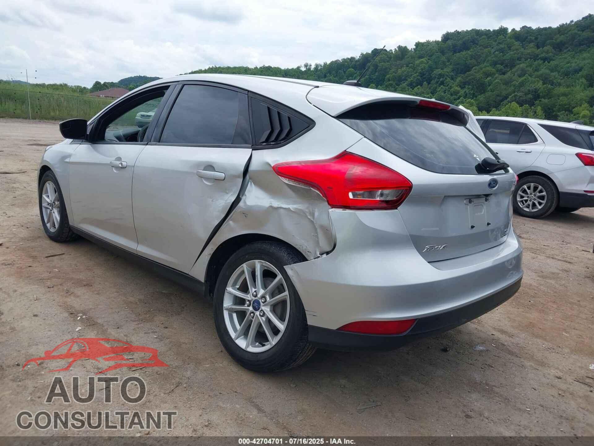 FORD FOCUS 2016 - 1FADP3K22GL207985