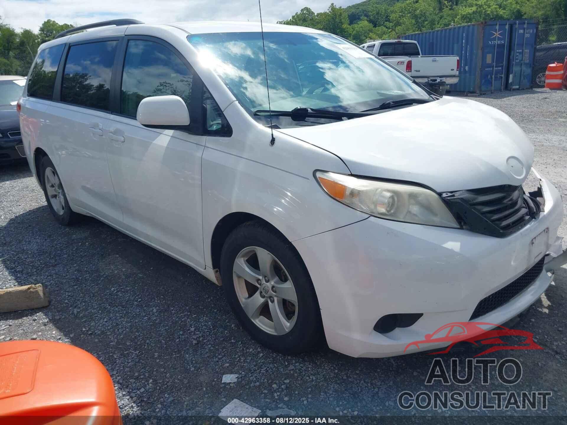 TOYOTA SIENNA 2013 - 5TDKK3DC4DS296135