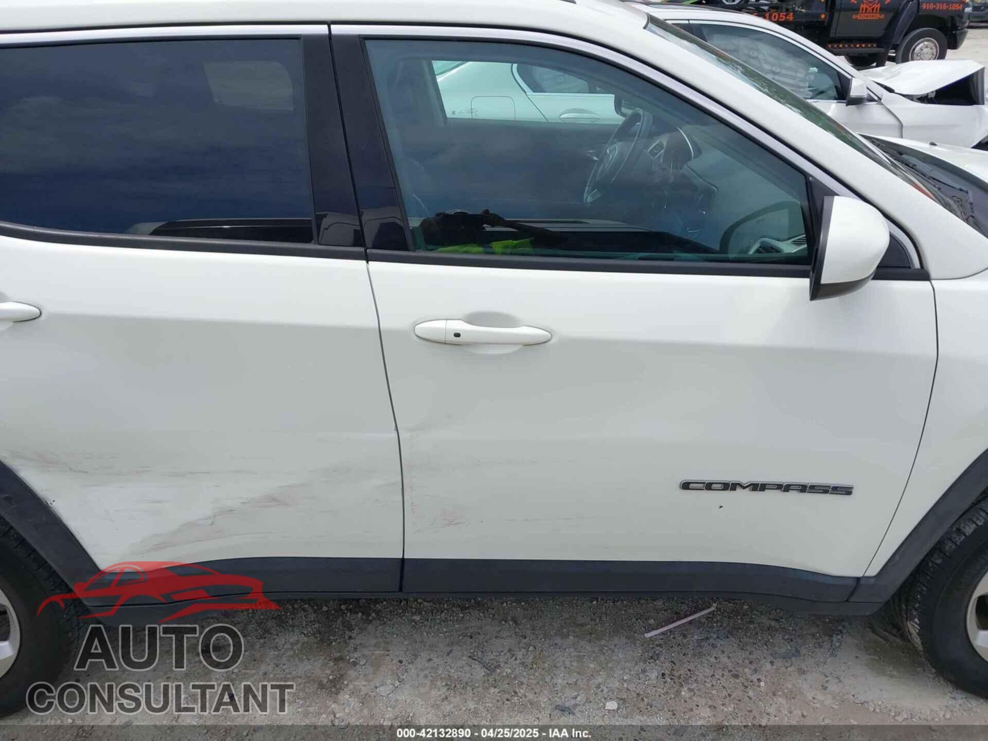 JEEP COMPASS 2018 - 3C4NJCBB3JT125517