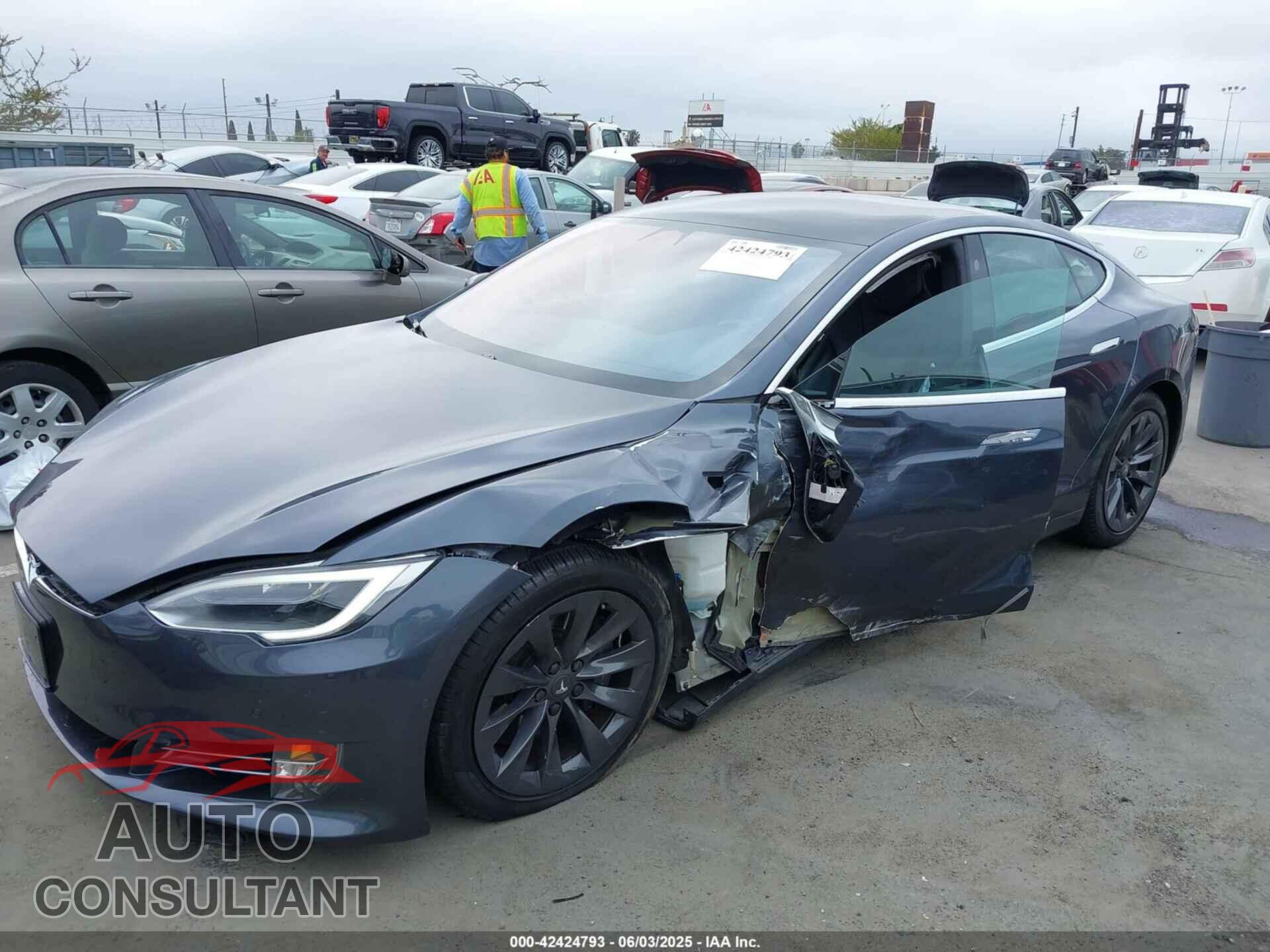 TESLA MODEL S 2017 - 5YJSA1E20HF228681