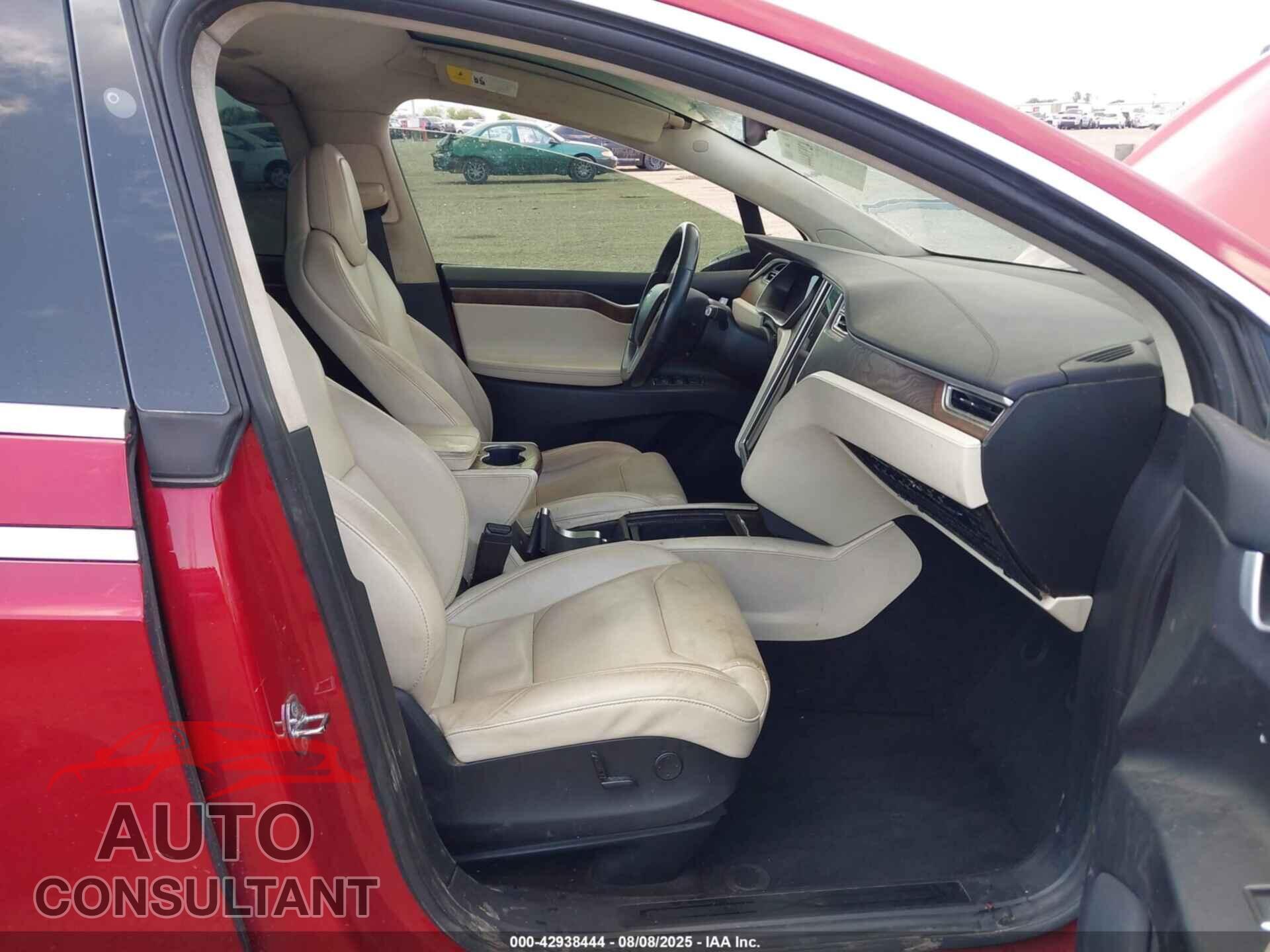 TESLA MODEL X 2017 - 5YJXCBE2XHF068931