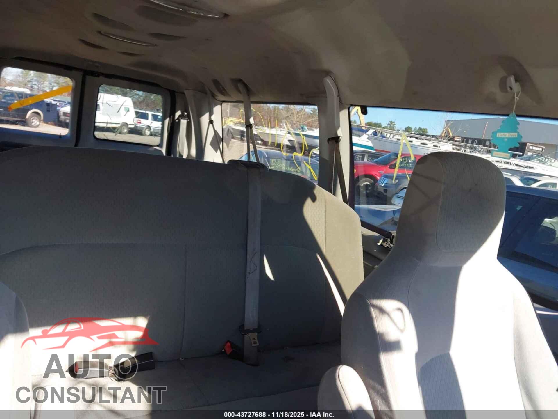 FORD E-350 SUPER DUTY 2011 - 1FBSS3BL2BDA74841