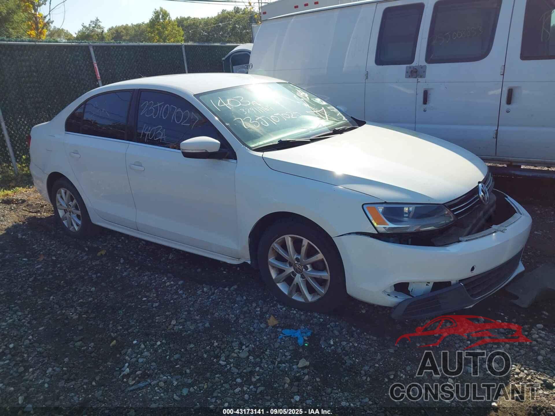 VOLKSWAGEN JETTA 2013 - 3VWDP7AJ8DM297063