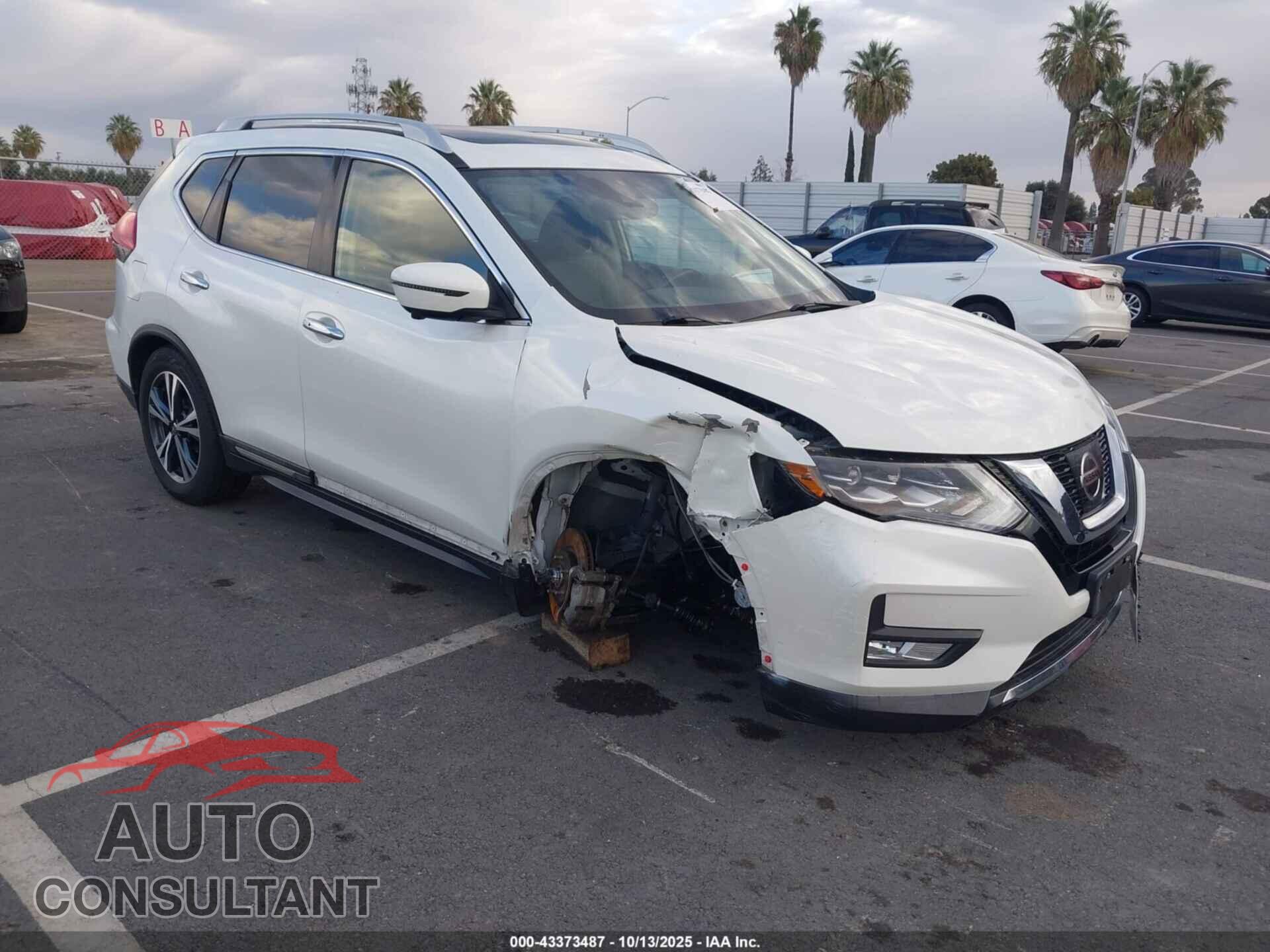 NISSAN ROGUE 2017 - 5N1AT2MT7HC779897