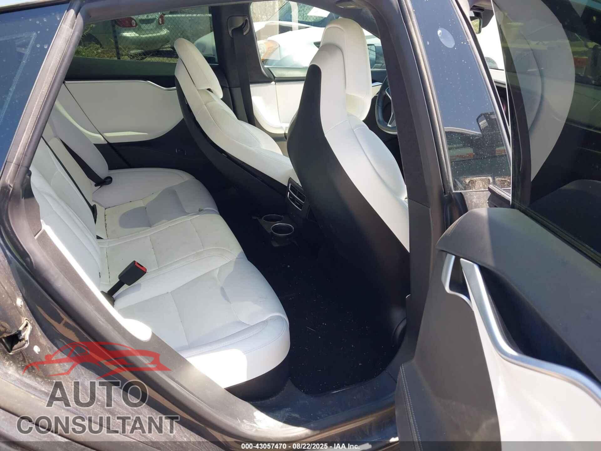 TESLA MODEL S 2017 - 5YJSA1E20HF229121