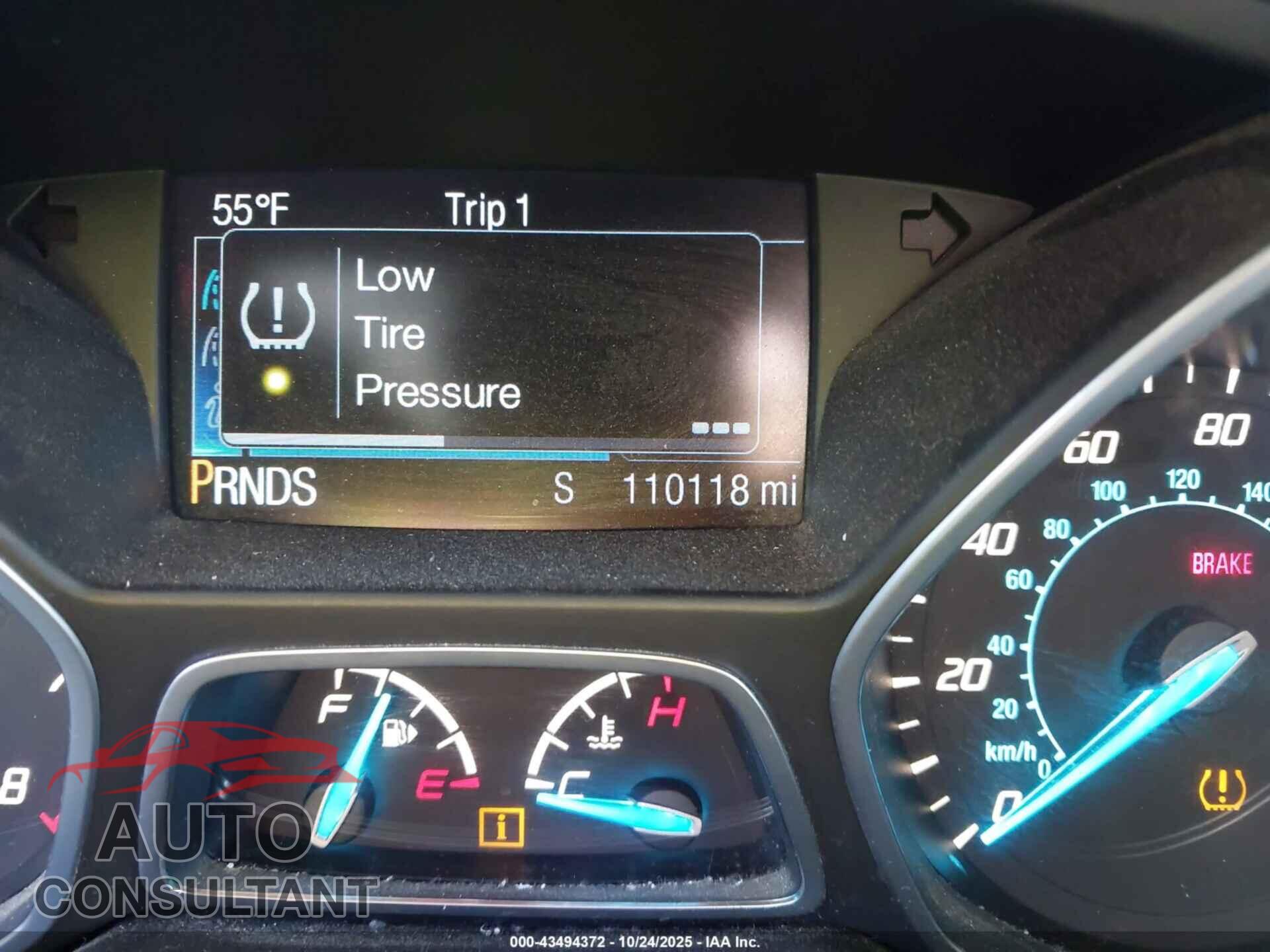 FORD ESCAPE 2015 - 1FMCU0J96FUA64930