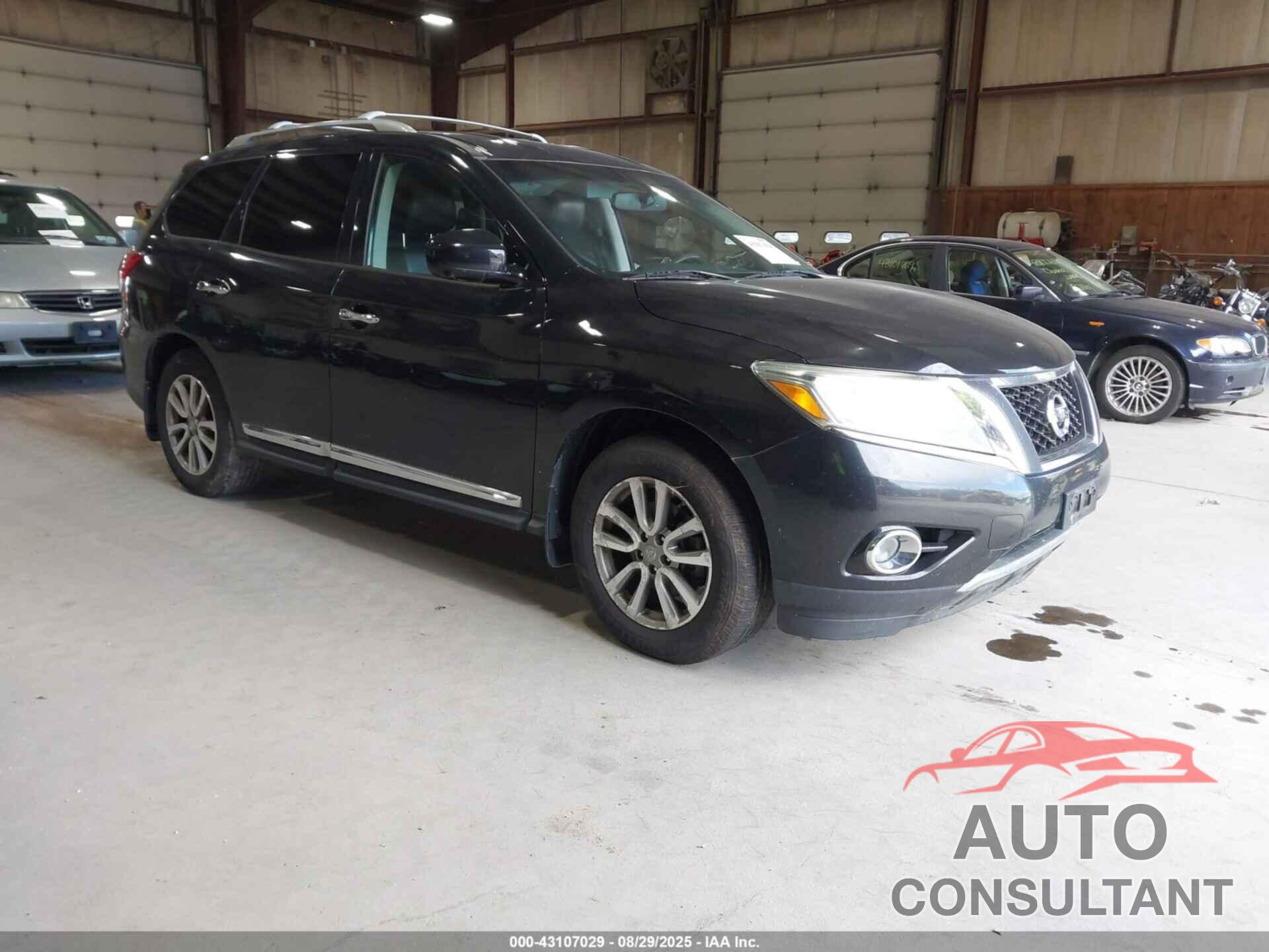 NISSAN PATHFINDER 2015 - 5N1AR2MM4FC629122