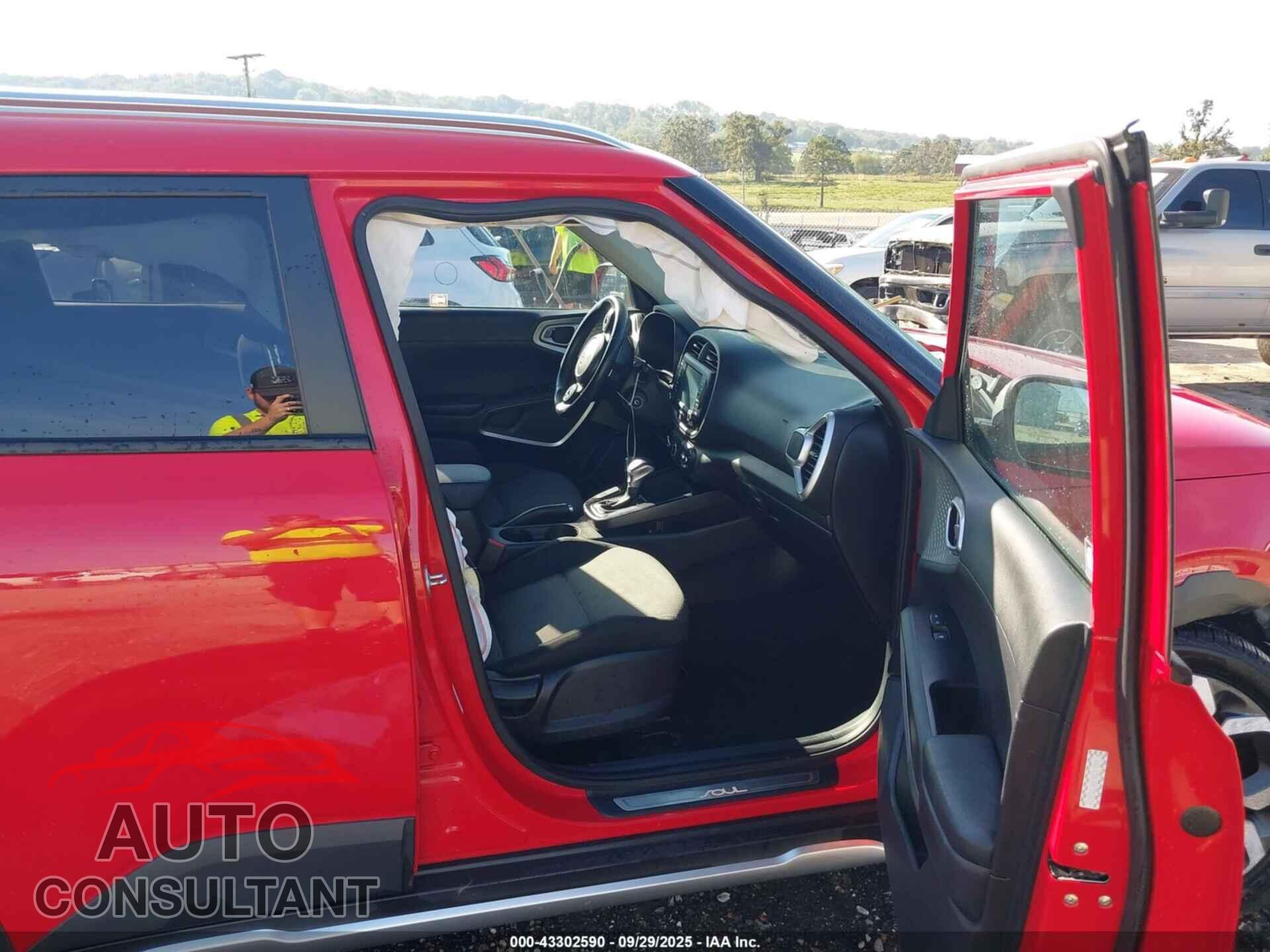 KIA SOUL 2021 - KNDJ23AU5M7753473