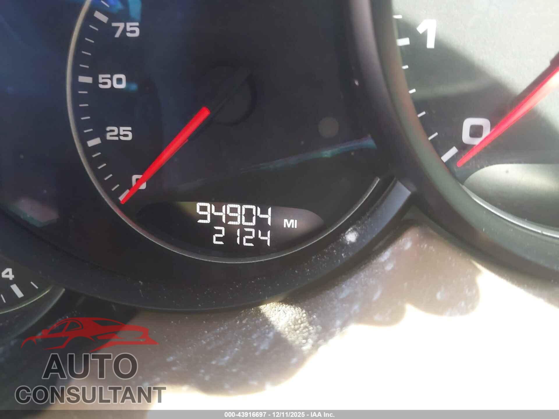 PORSCHE CAYENNE 2016 - WP1AA2A20GKA10554