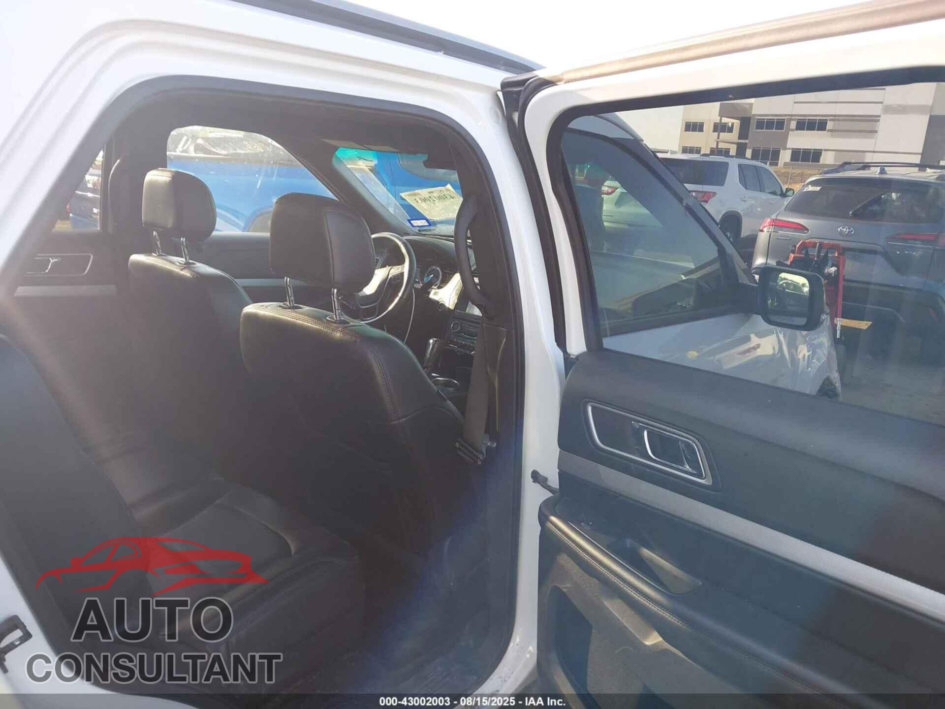FORD EXPLORER 2017 - 1FM5K7DH4HGB21170