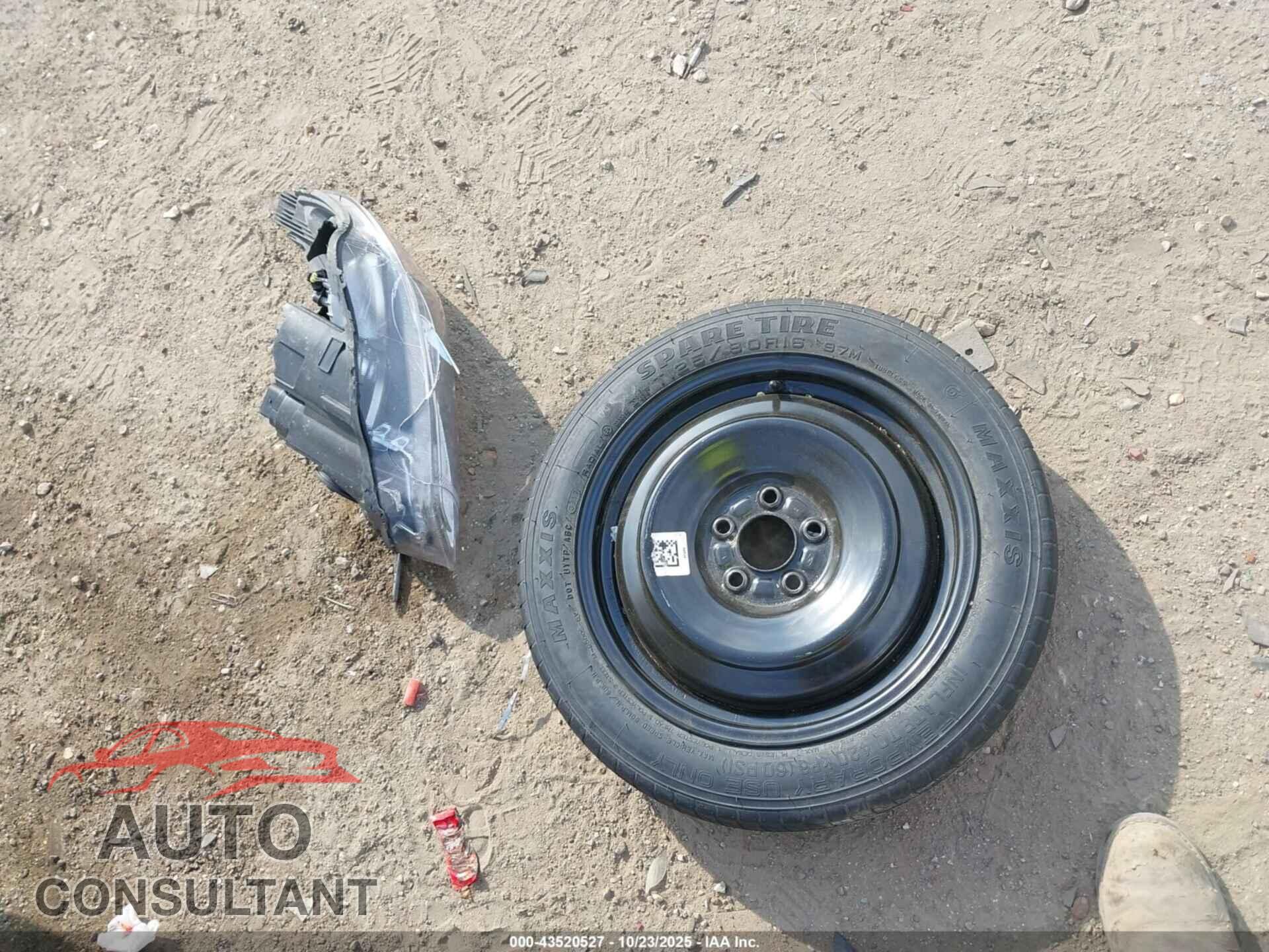 FORD FOCUS 2017 - 1FADP3E22HL277645