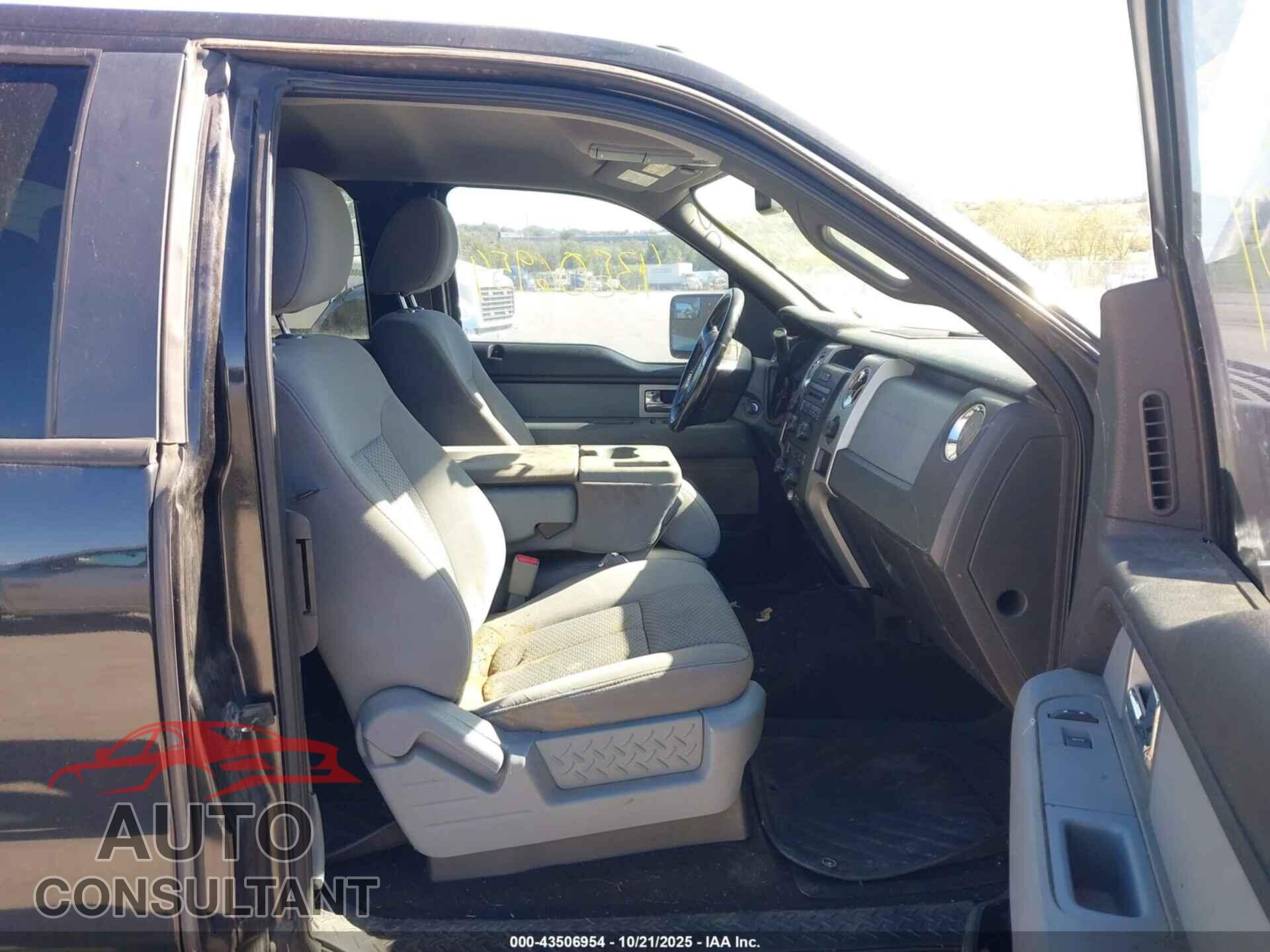 FORD F-150 2011 - 1FTFX1ET2BFB10157