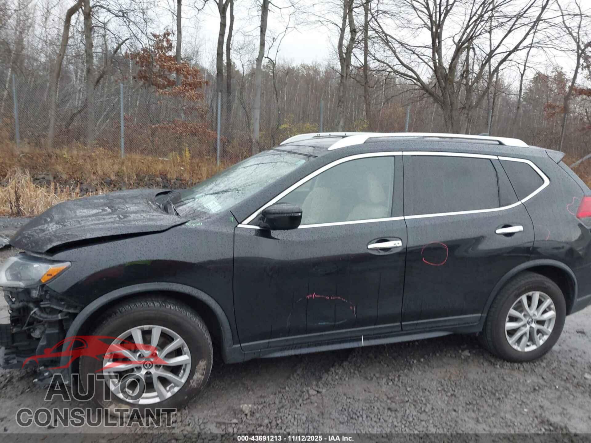 NISSAN ROGUE 2017 - KNMAT2MVXHP577389