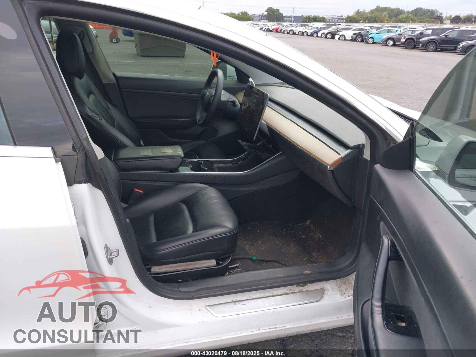 TESLA MODEL 3 2020 - 5YJ3E1EA0LF614302
