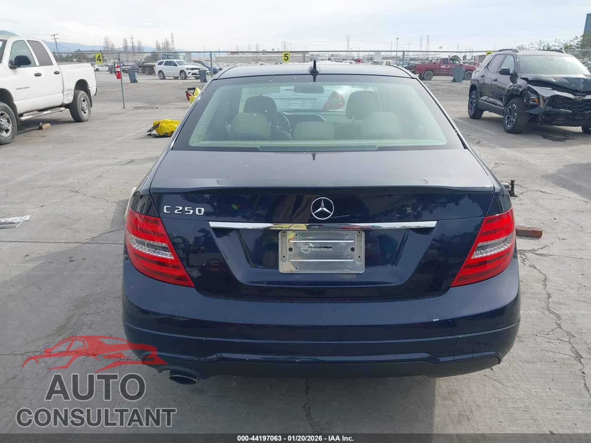 MERCEDES-BENZ C-CLASS 2014 - WDDGF4HB5EA962022