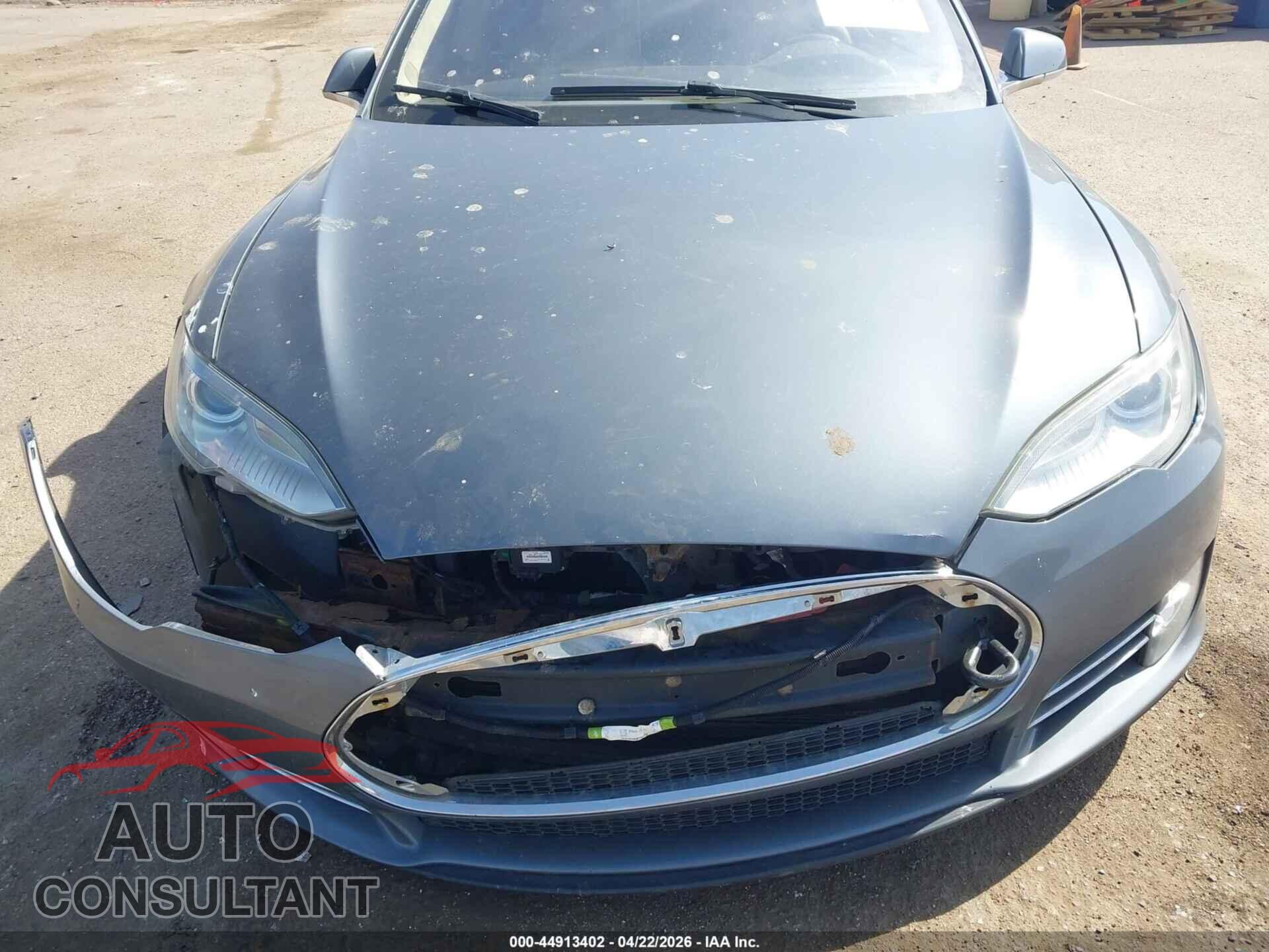 TESLA MODEL S 2013 - 5YJSA1CP4DFP17707