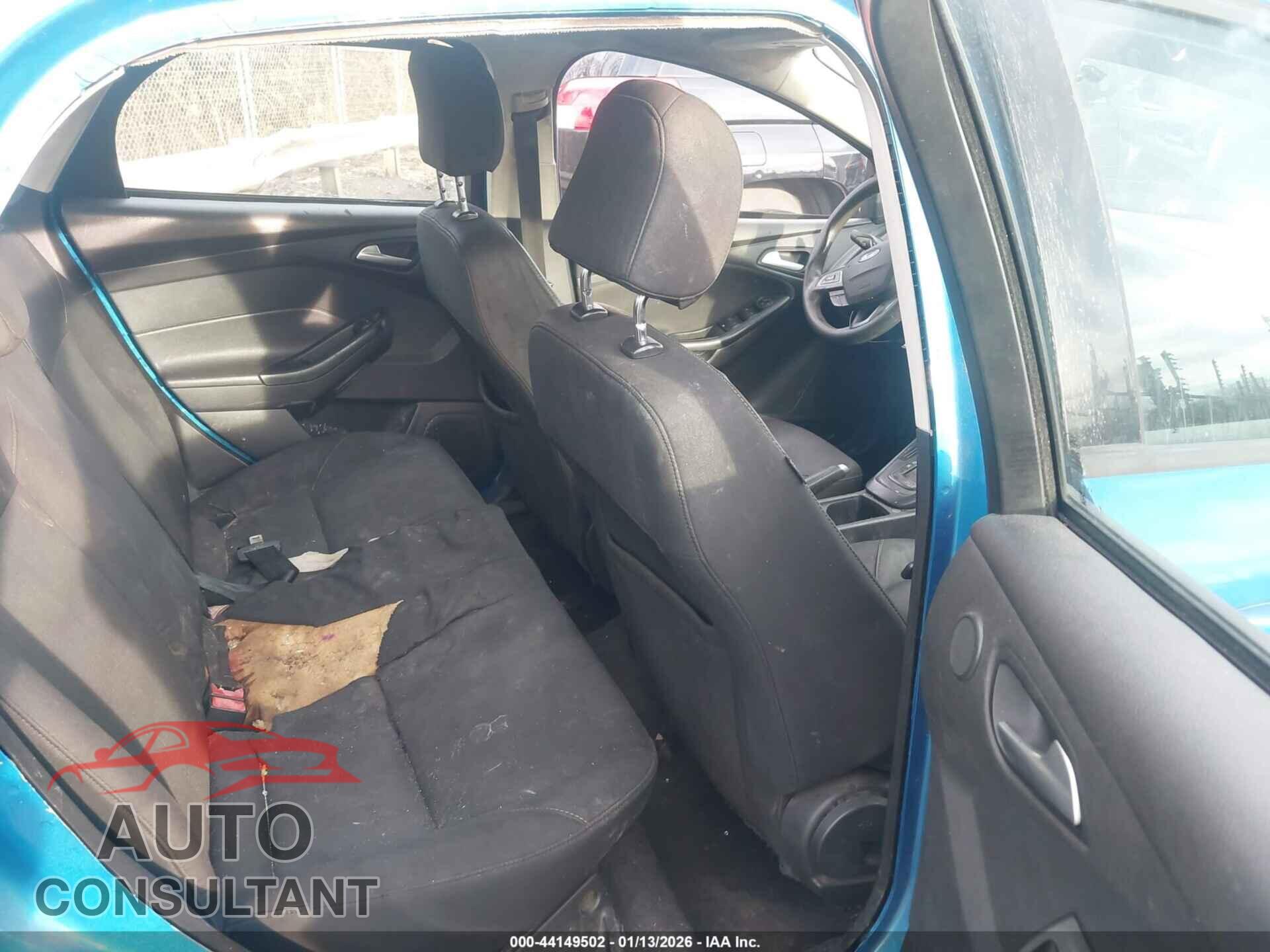 FORD FOCUS 2017 - 1FADP3H27HL243874