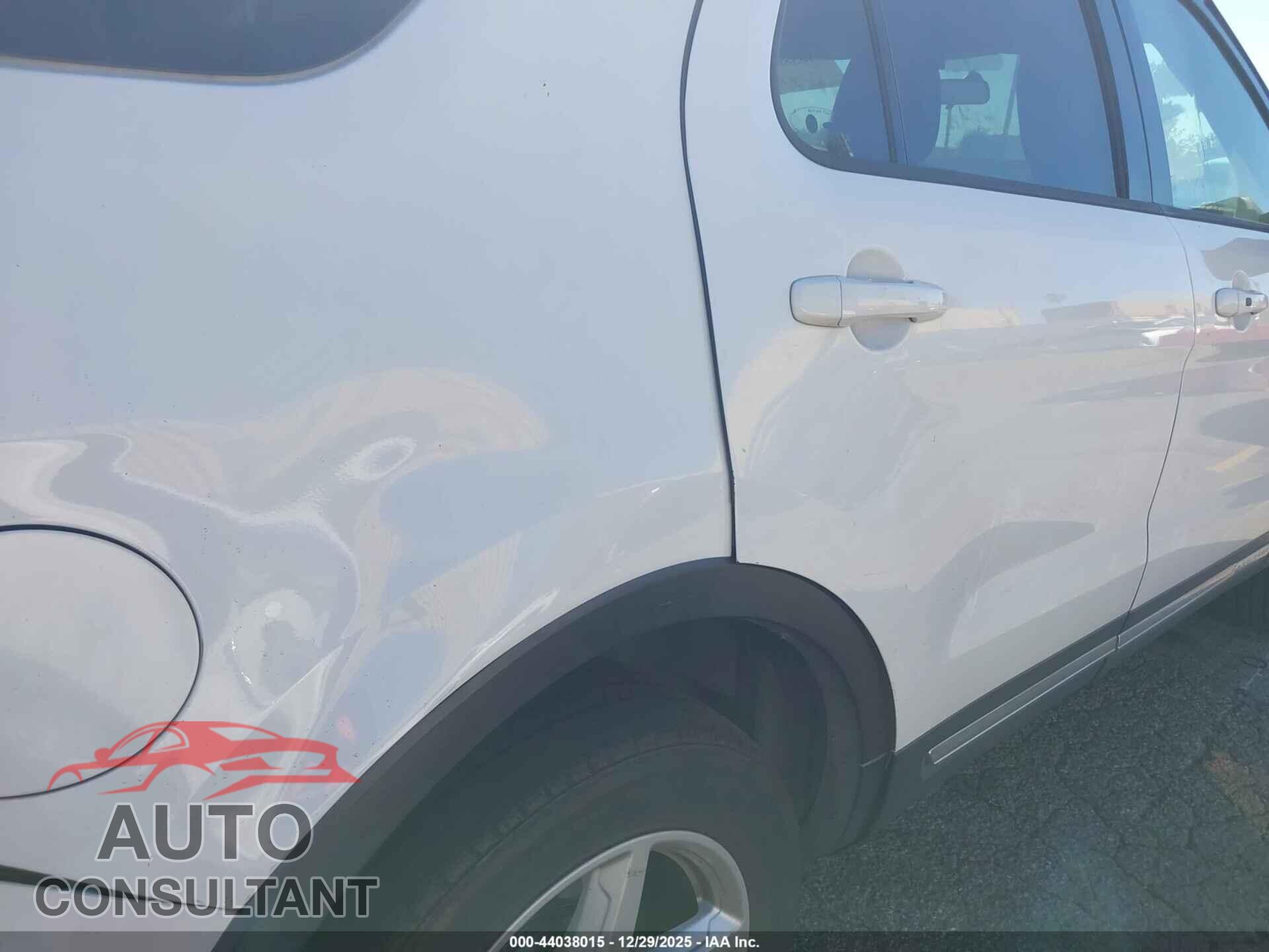 FORD EXPLORER 2018 - 1FM5K7D85JGB44236