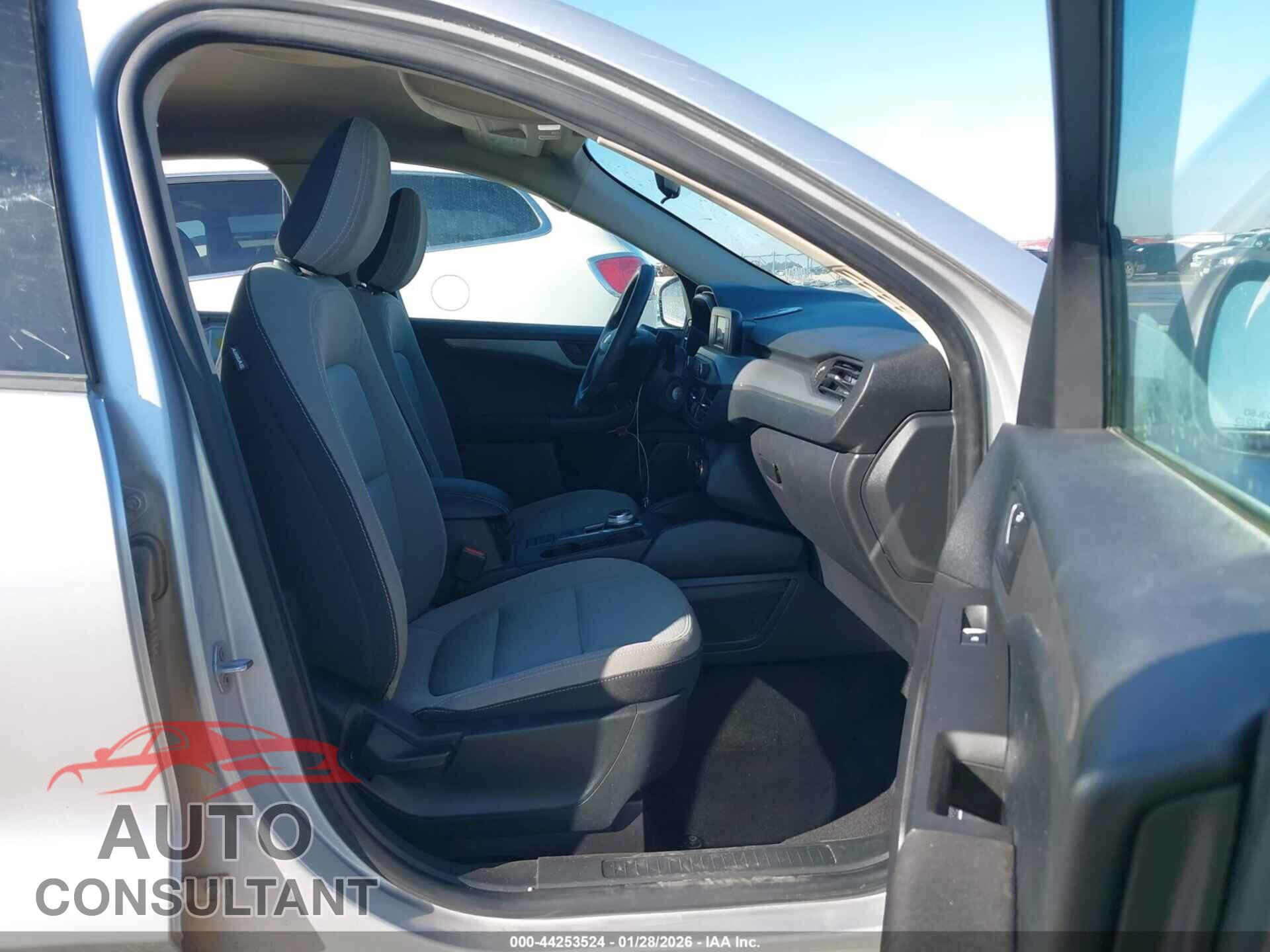 FORD ESCAPE 2020 - 1FMCU0F60LUA38804