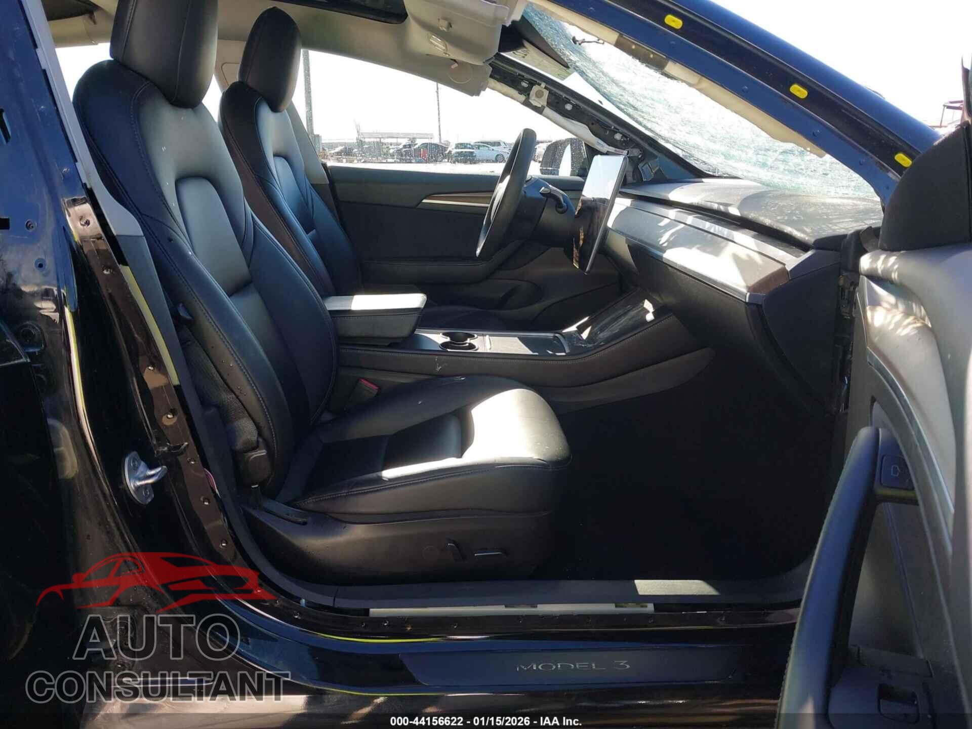TESLA MODEL 3 2021 - 5YJ3E1EB2MF061033