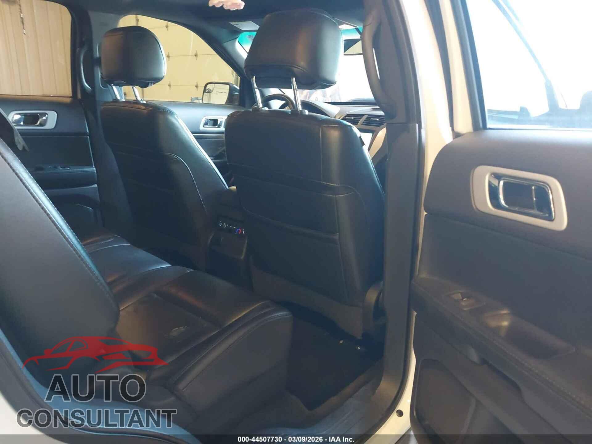FORD EXPLORER 2012 - 1FMHK8D84CGA33697