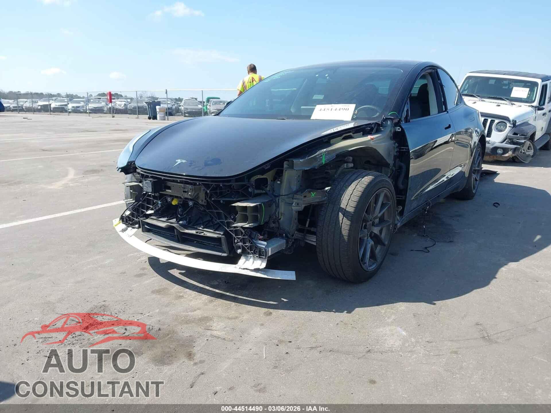 TESLA MODEL 3 2021 - 5YJ3E1EB0MF855237