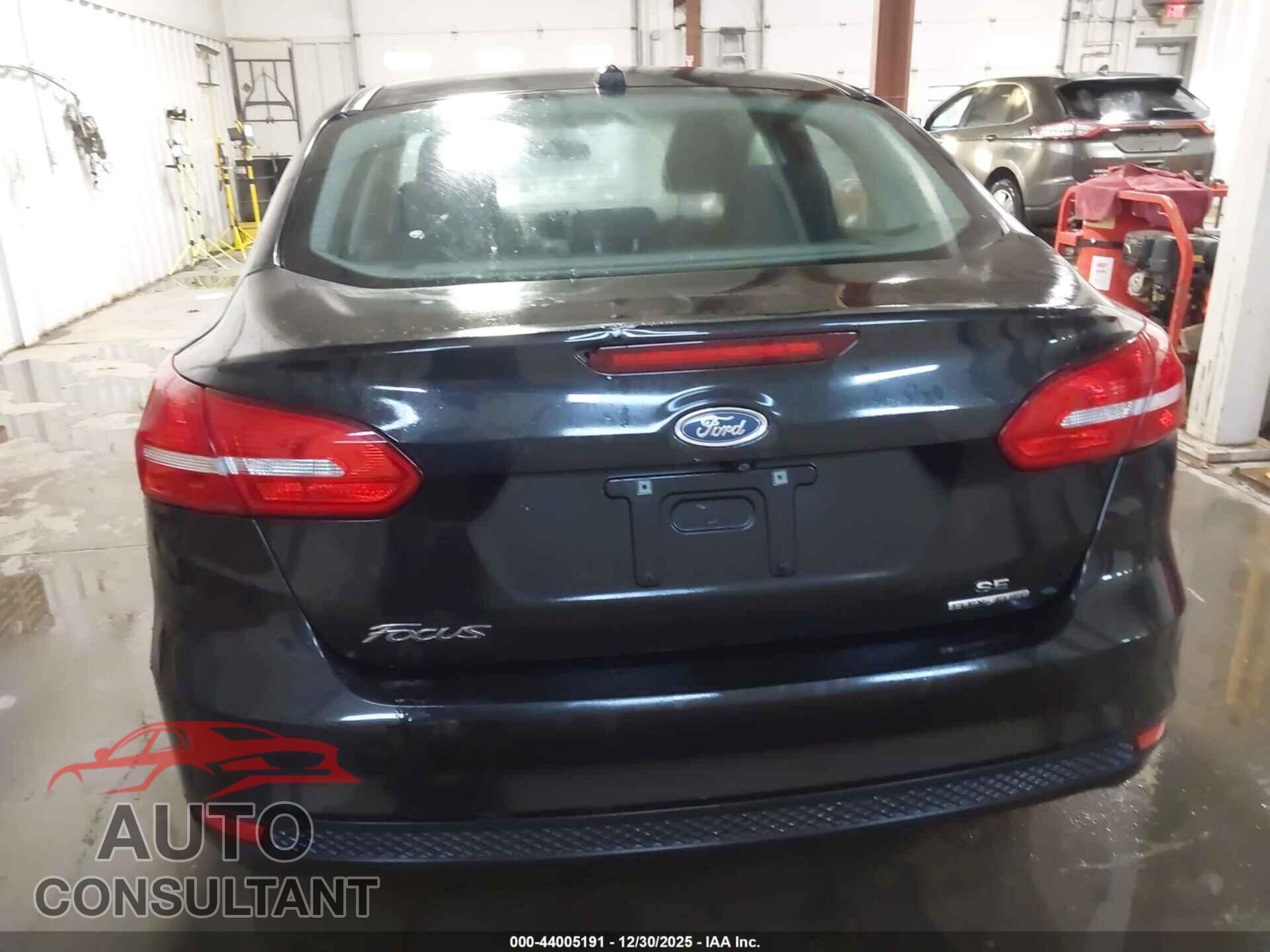 FORD FOCUS 2015 - 1FADP3F2XFL348084