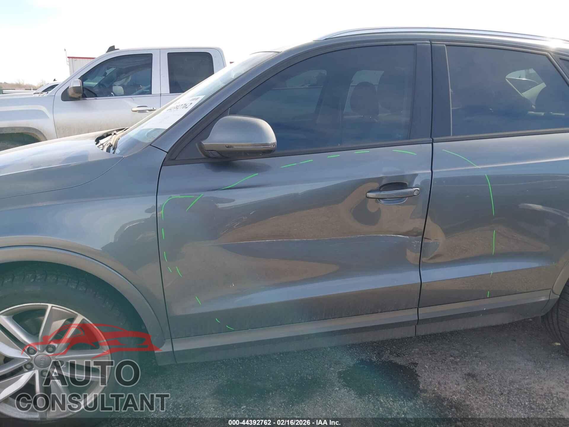AUDI Q3 2017 - WA1BCCFS5HR013208