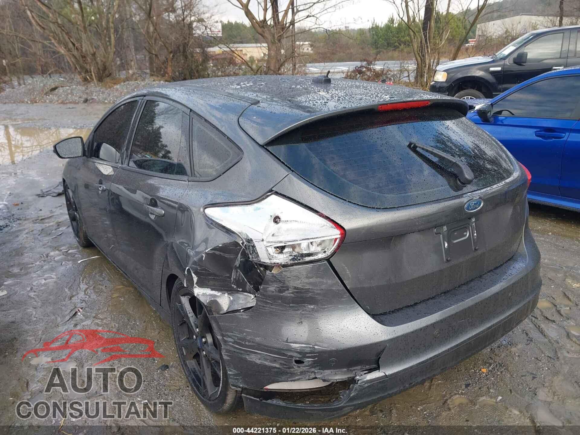 FORD FOCUS 2015 - 1FADP3N2XFL291919