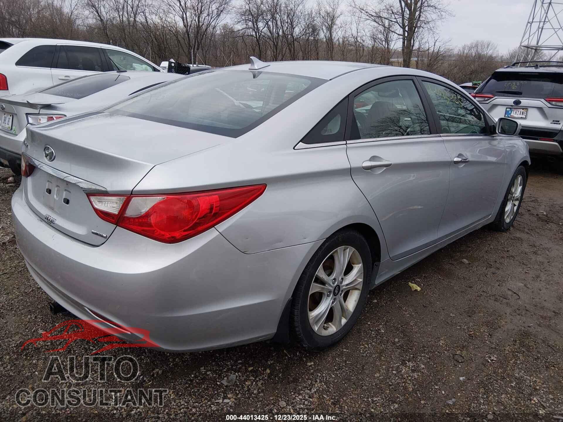 HYUNDAI SONATA 2011 - 5NPEC4AC5BH151290