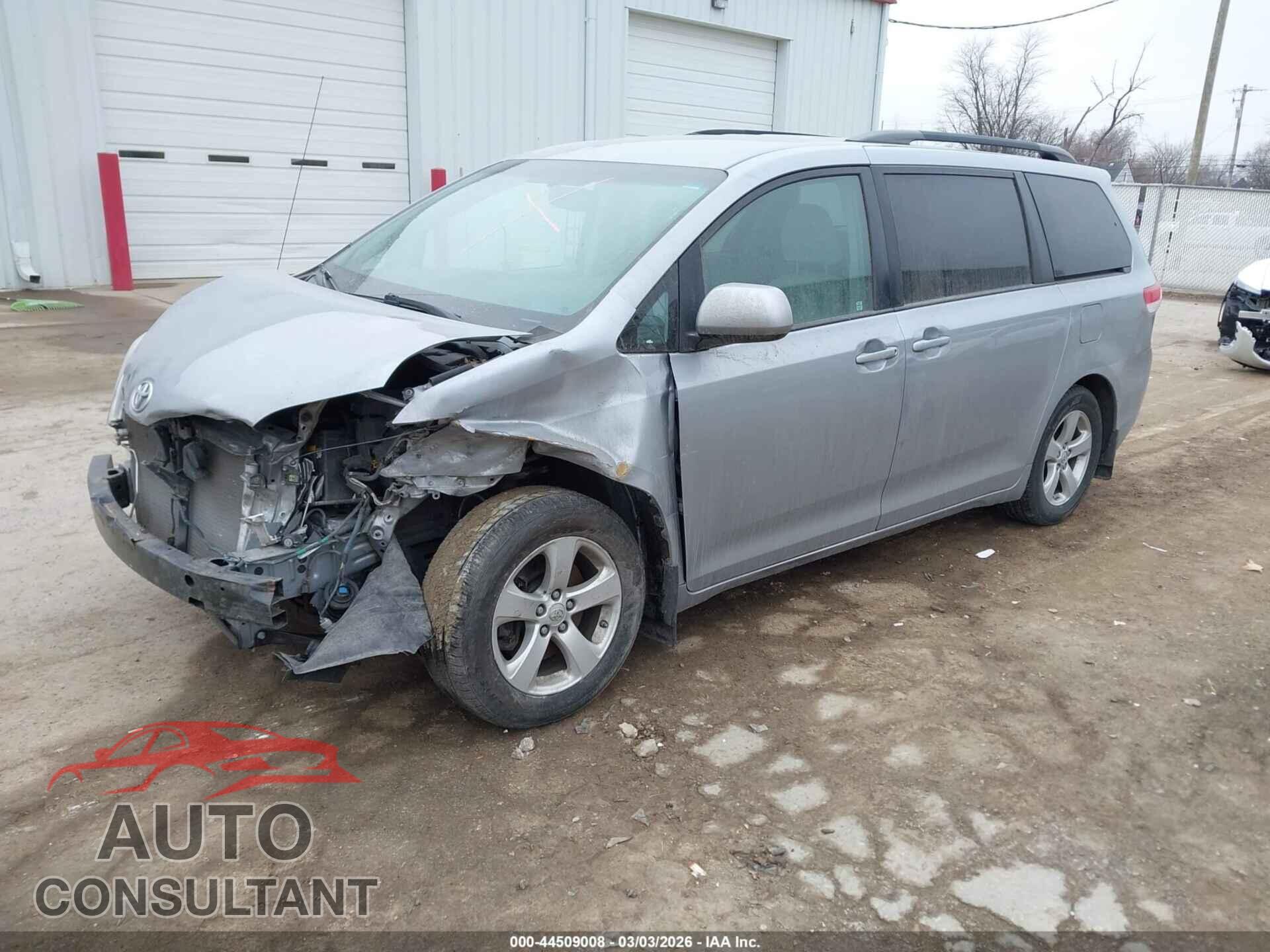 TOYOTA SIENNA 2013 - 5TDKK3DC8DS293965