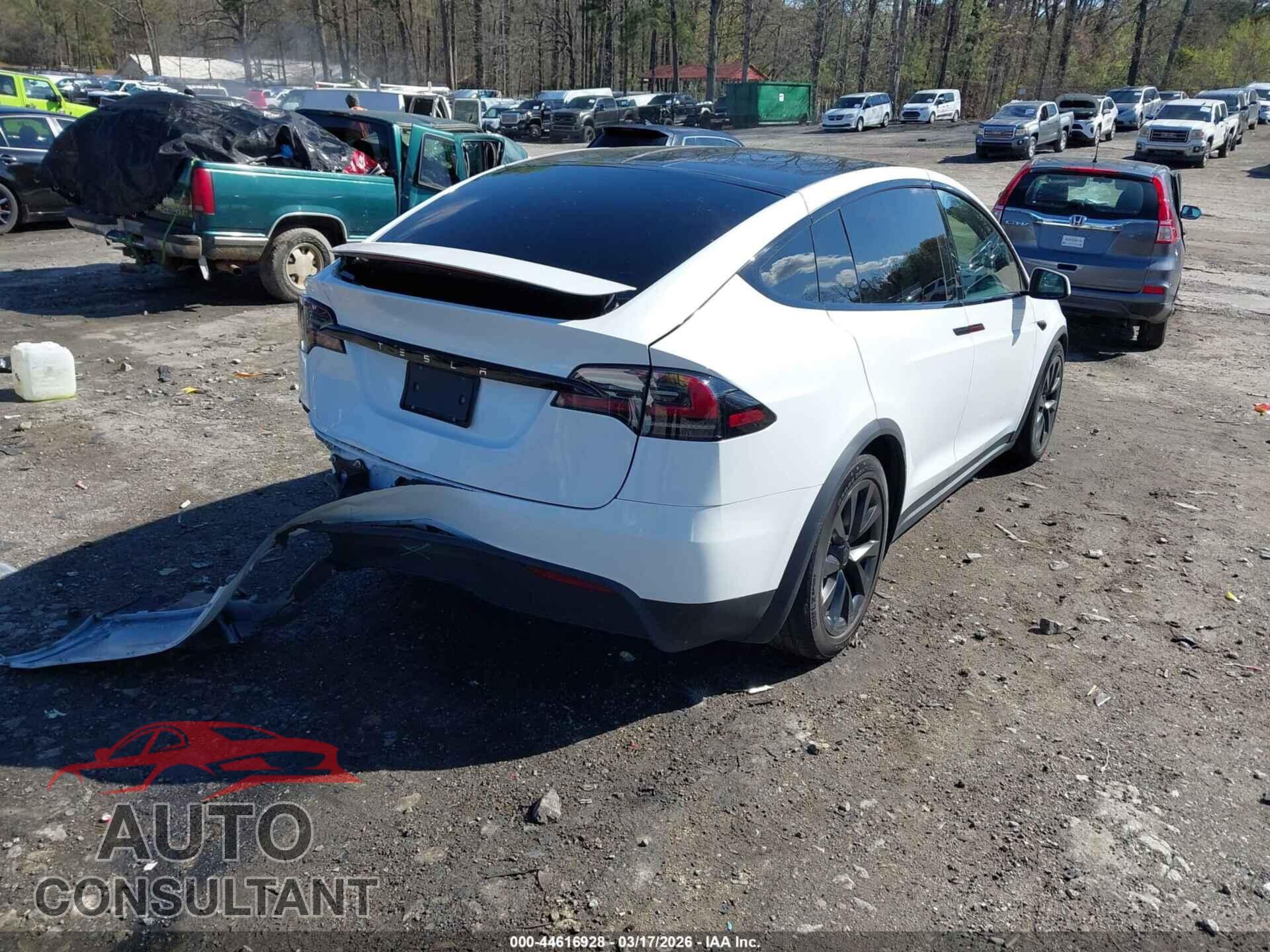 TESLA MODEL X 2023 - 7SAXCAE5XPF402154
