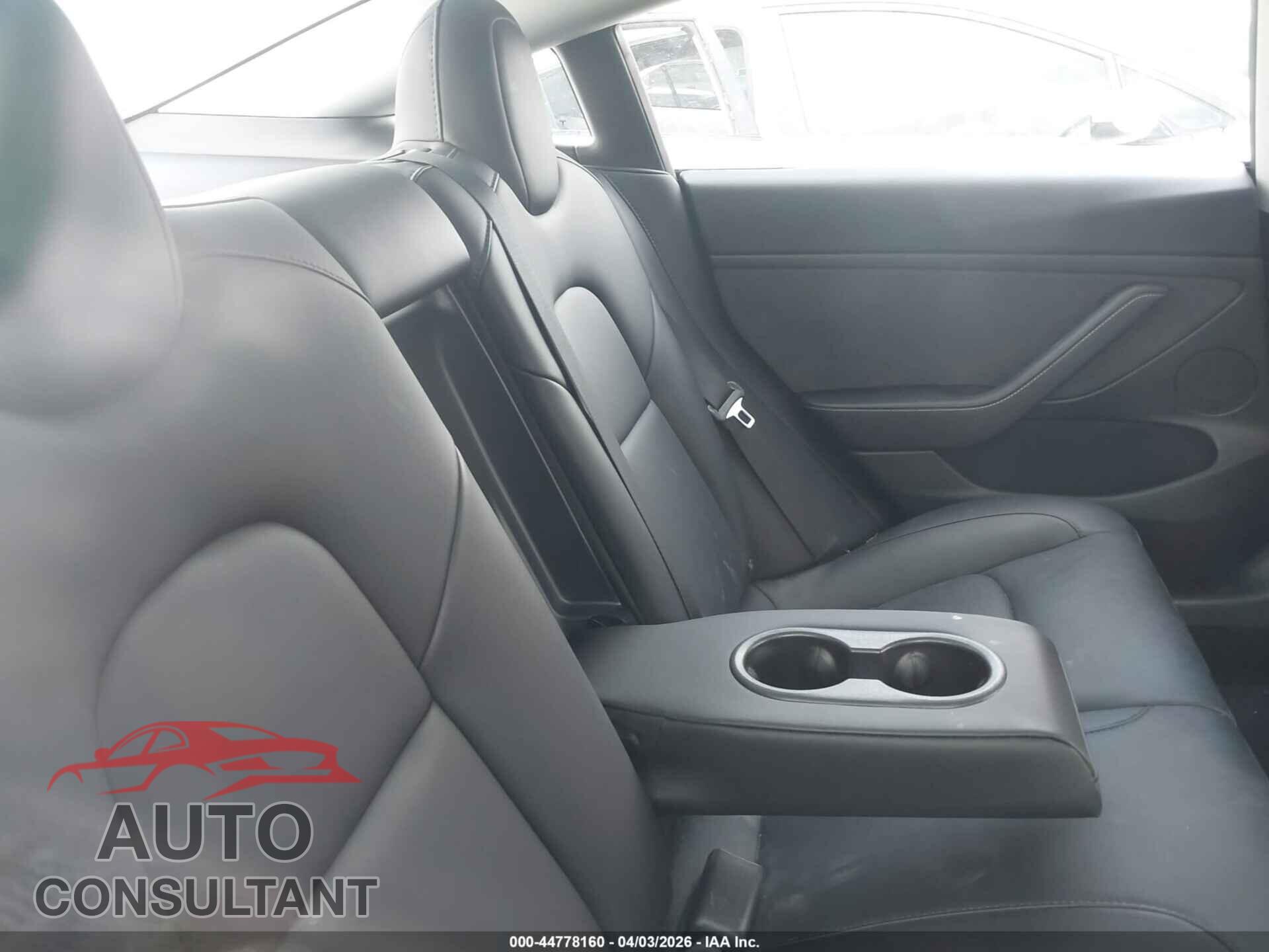 TESLA MODEL 3 2023 - 5YJ3E1EA7PF613590