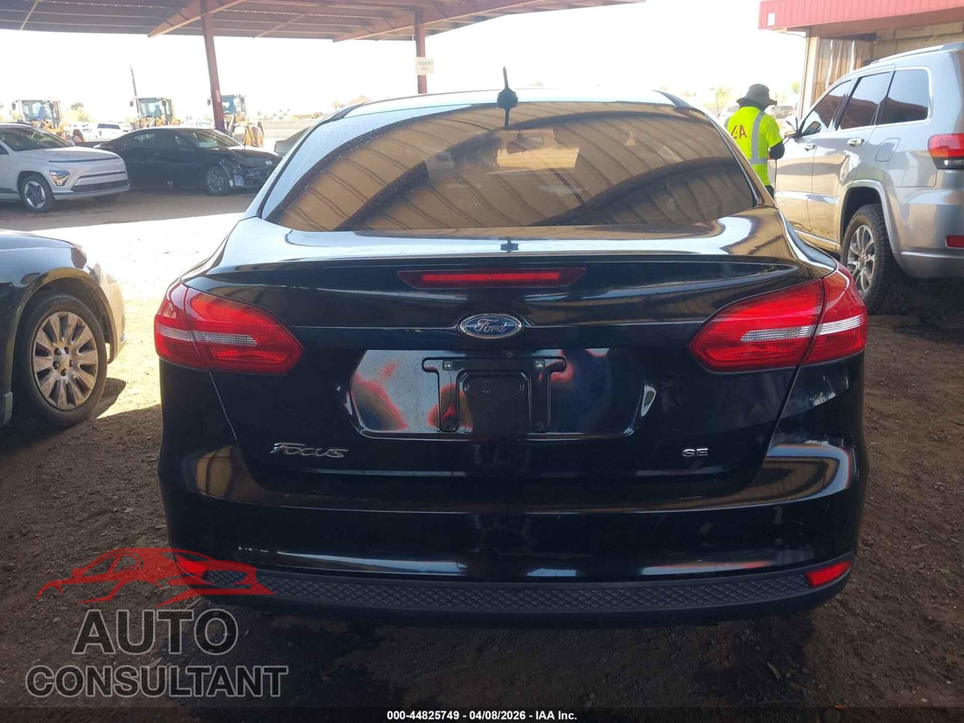 FORD FOCUS 2017 - 1FADP3F27HL226155