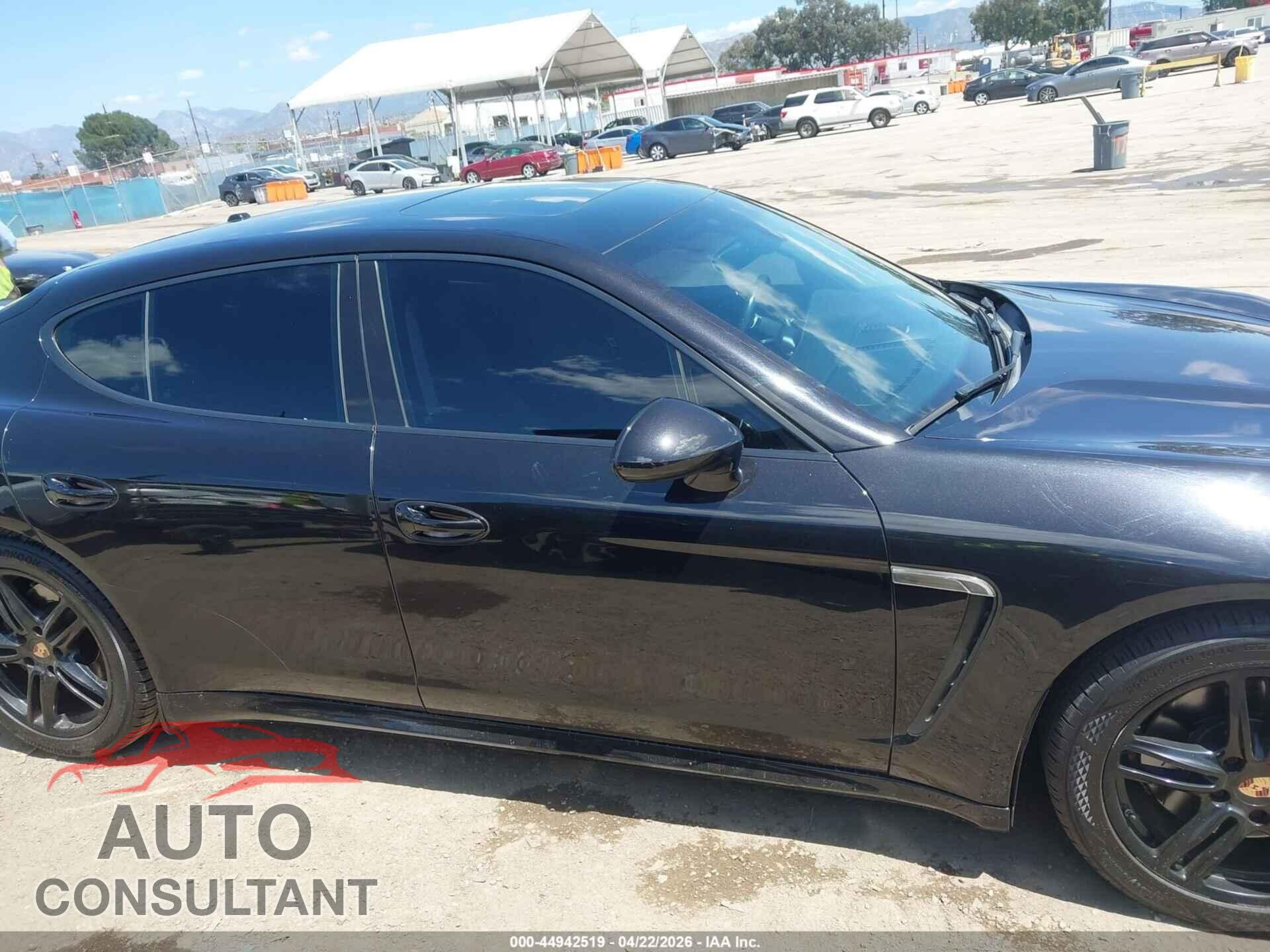 PORSCHE PANAMERA 2014 - WP0AA2A75EL006990