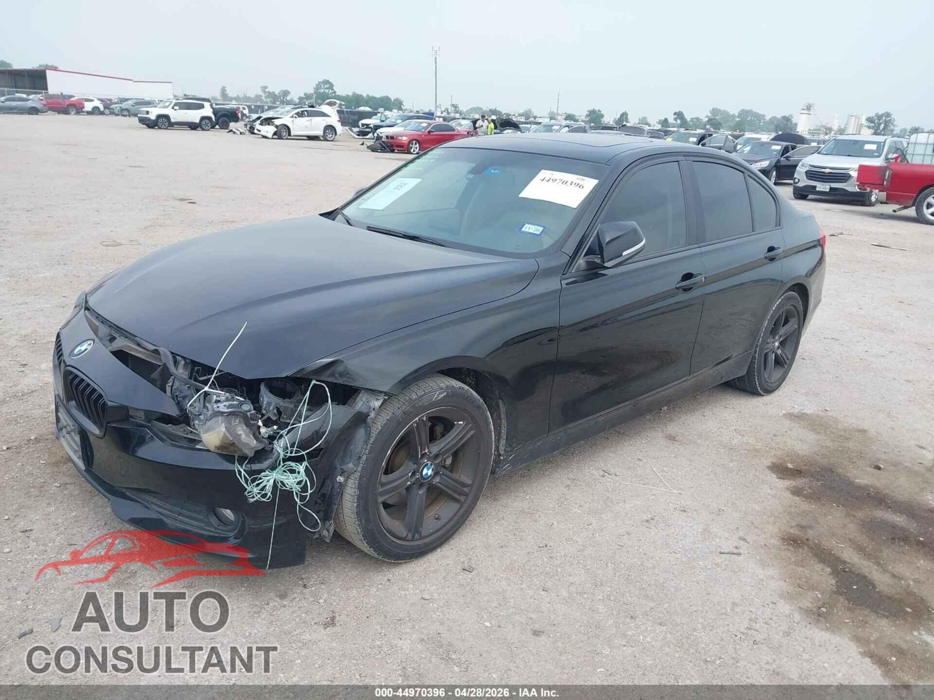 BMW 320I 2013 - WBA3B1C54DK128186