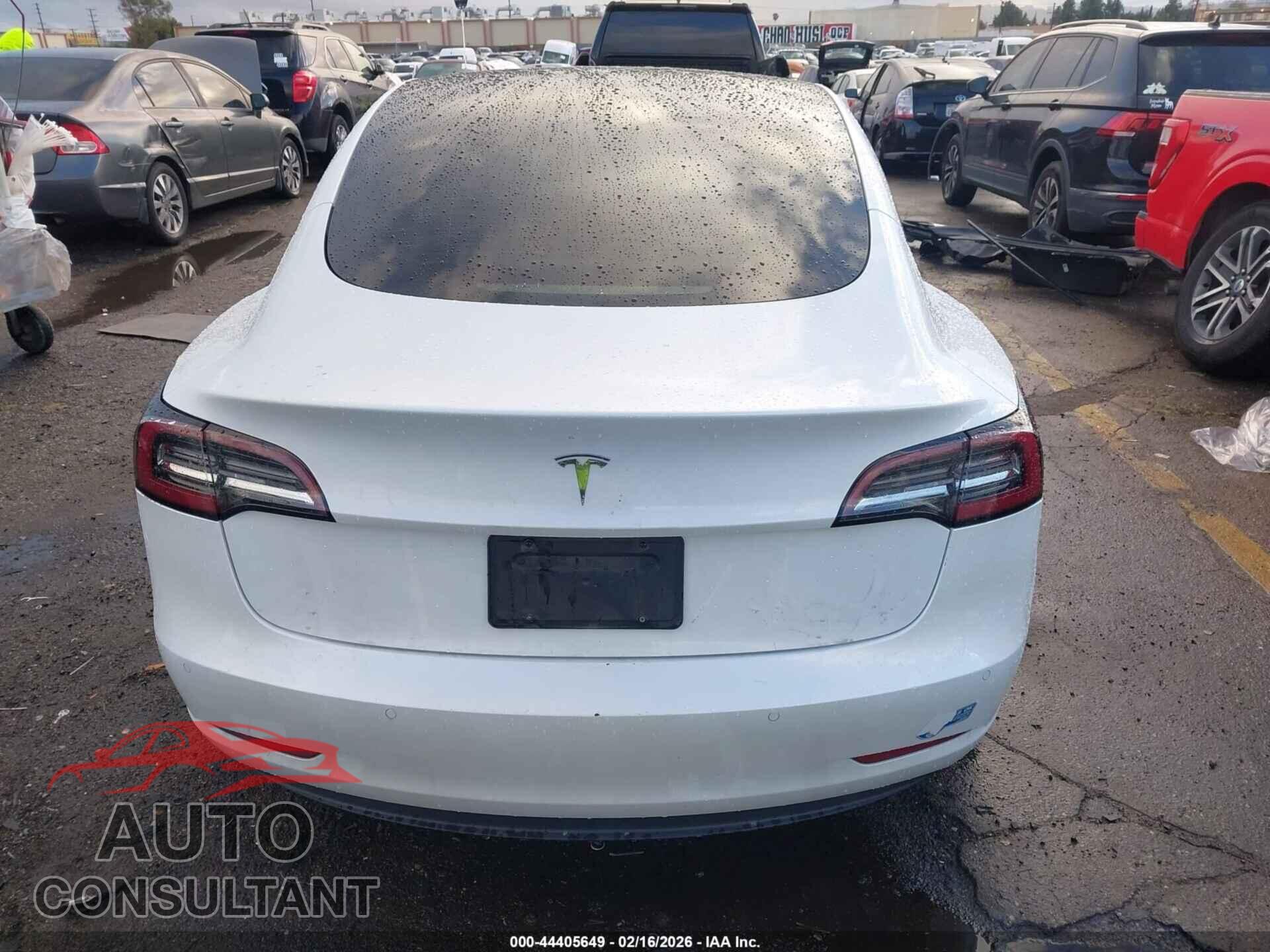 TESLA MODEL 3 2021 - 5YJ3E1EA0MF940408